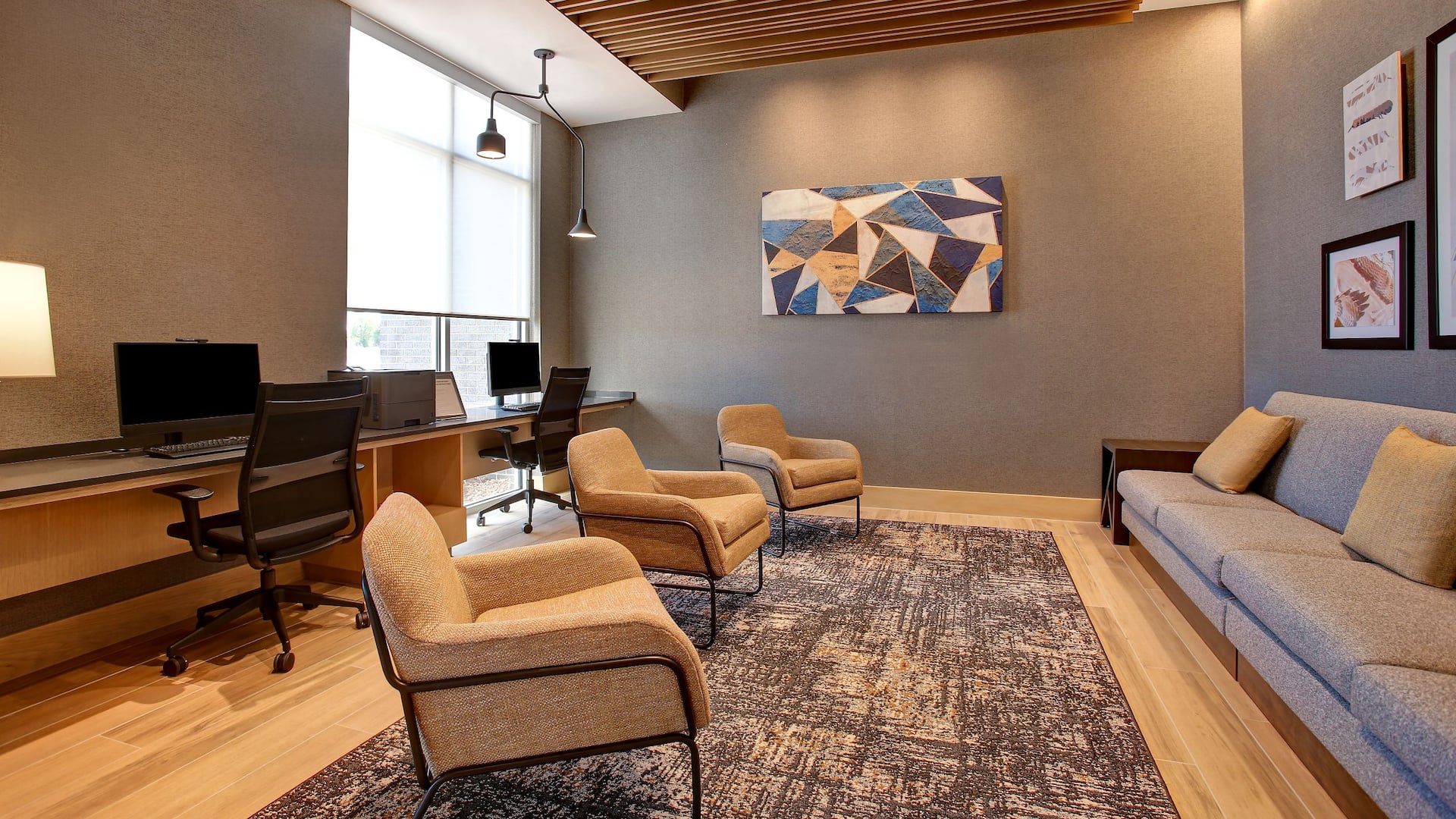 Hyatt Place at Wichita State University Business Center