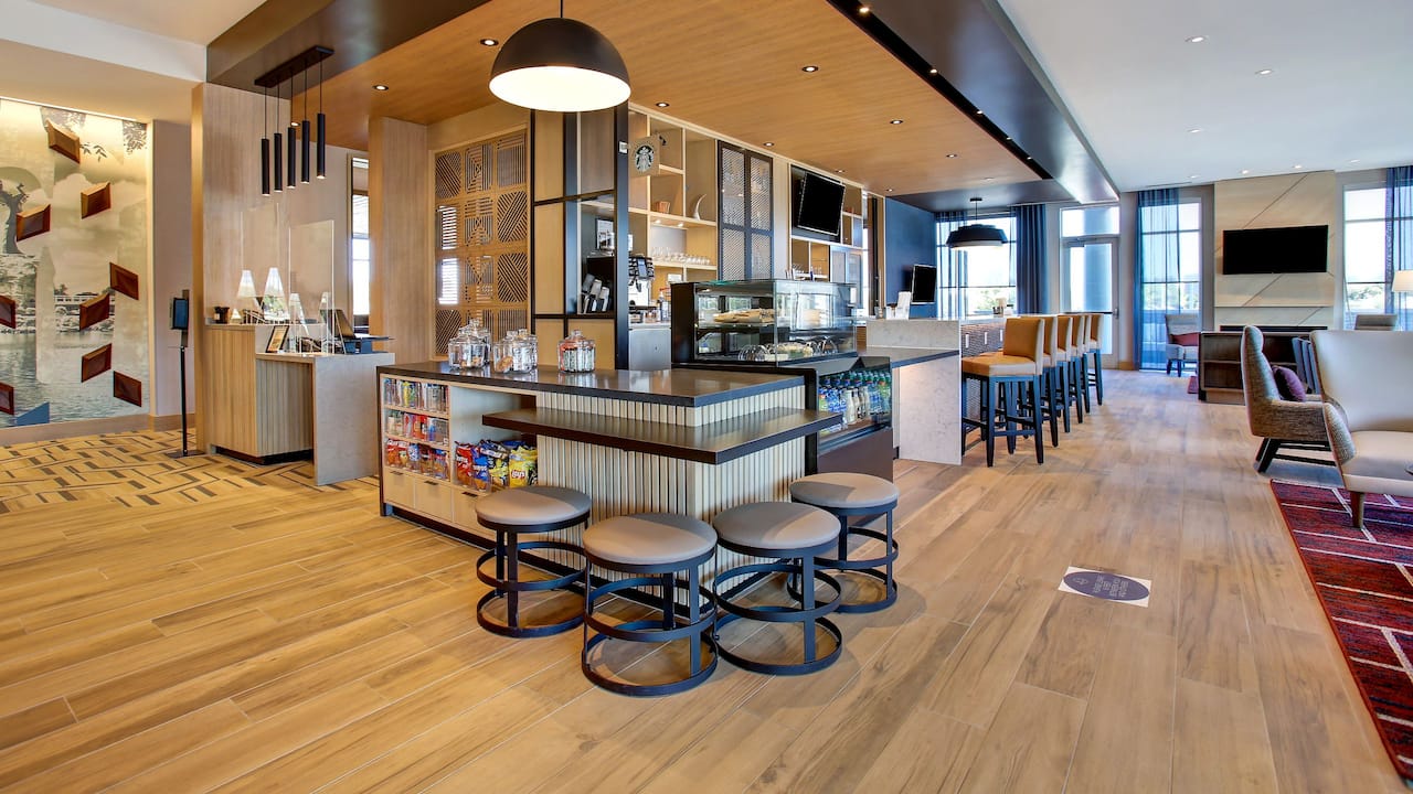 Front Desk Grab and Go Market