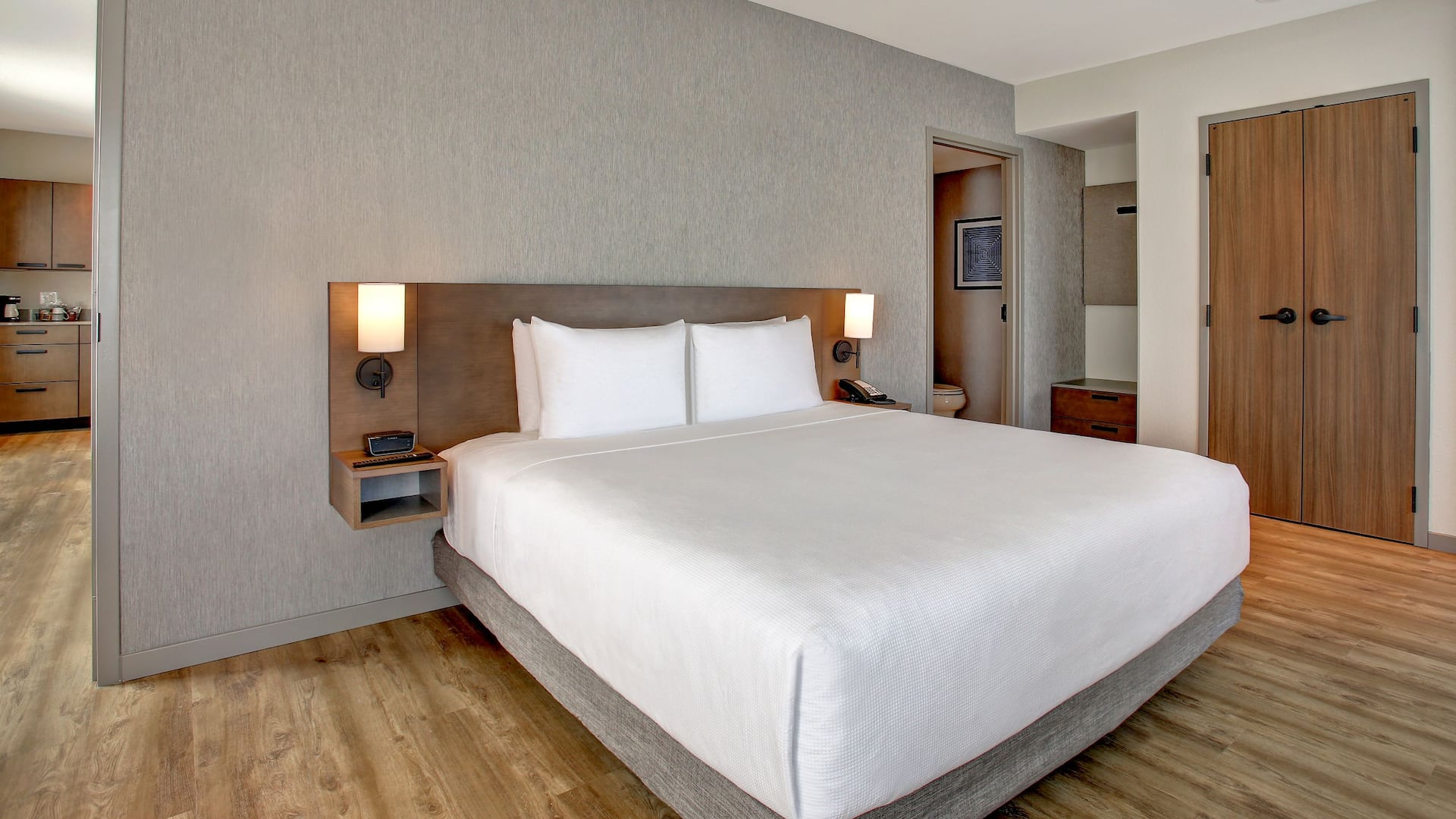 Hyatt Place at Wichita State University Kitchen Suite King Bedroom