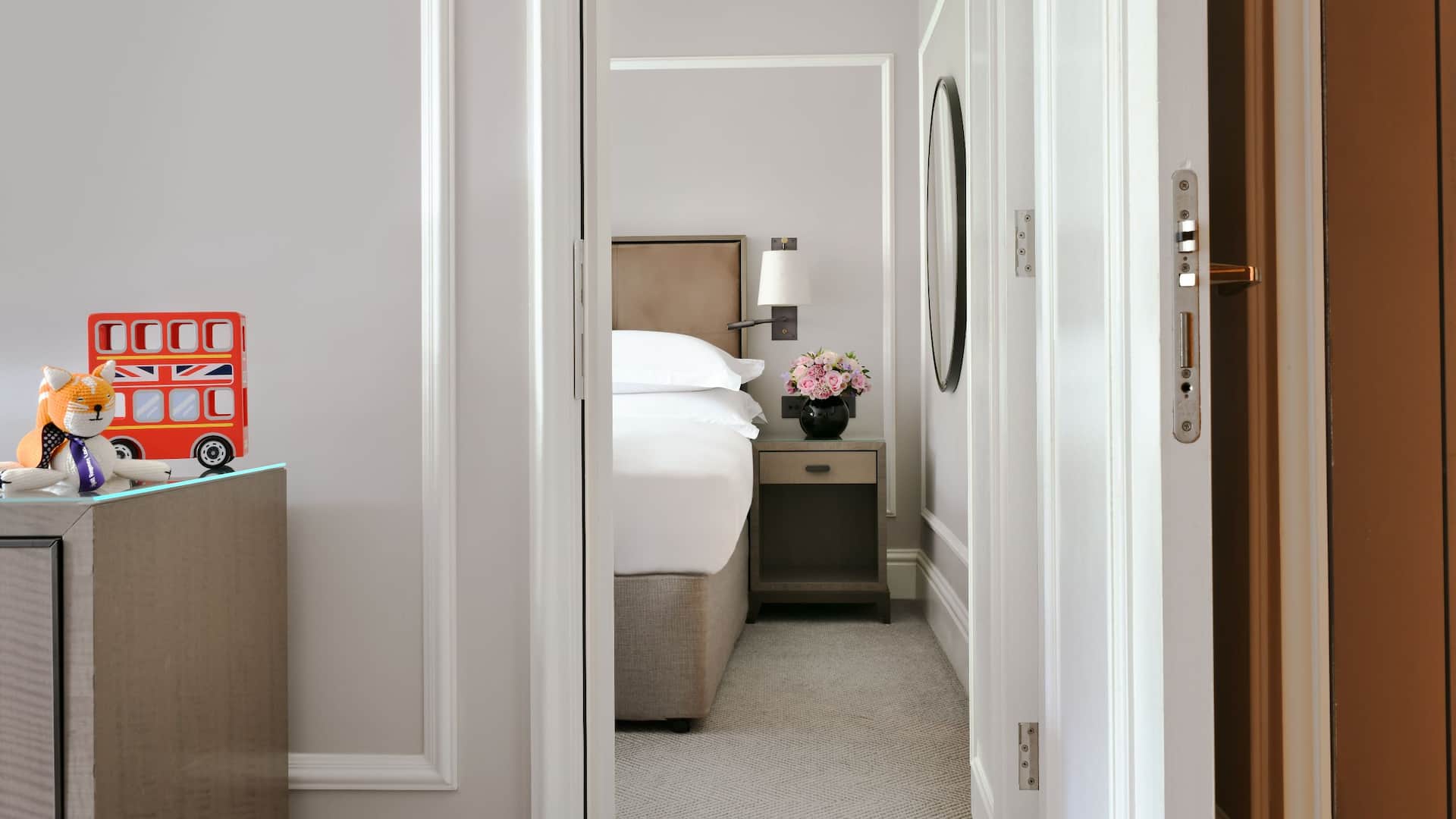 2 of 6 Hyatt Regency London - The Churchill Family Room Garden View