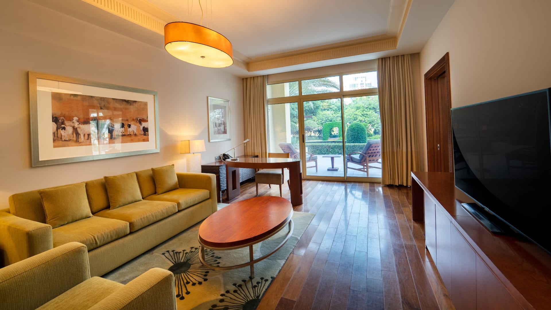 第 4，共 8 Grand Hyatt Doha Hotel & Villas Grand Executive Suite