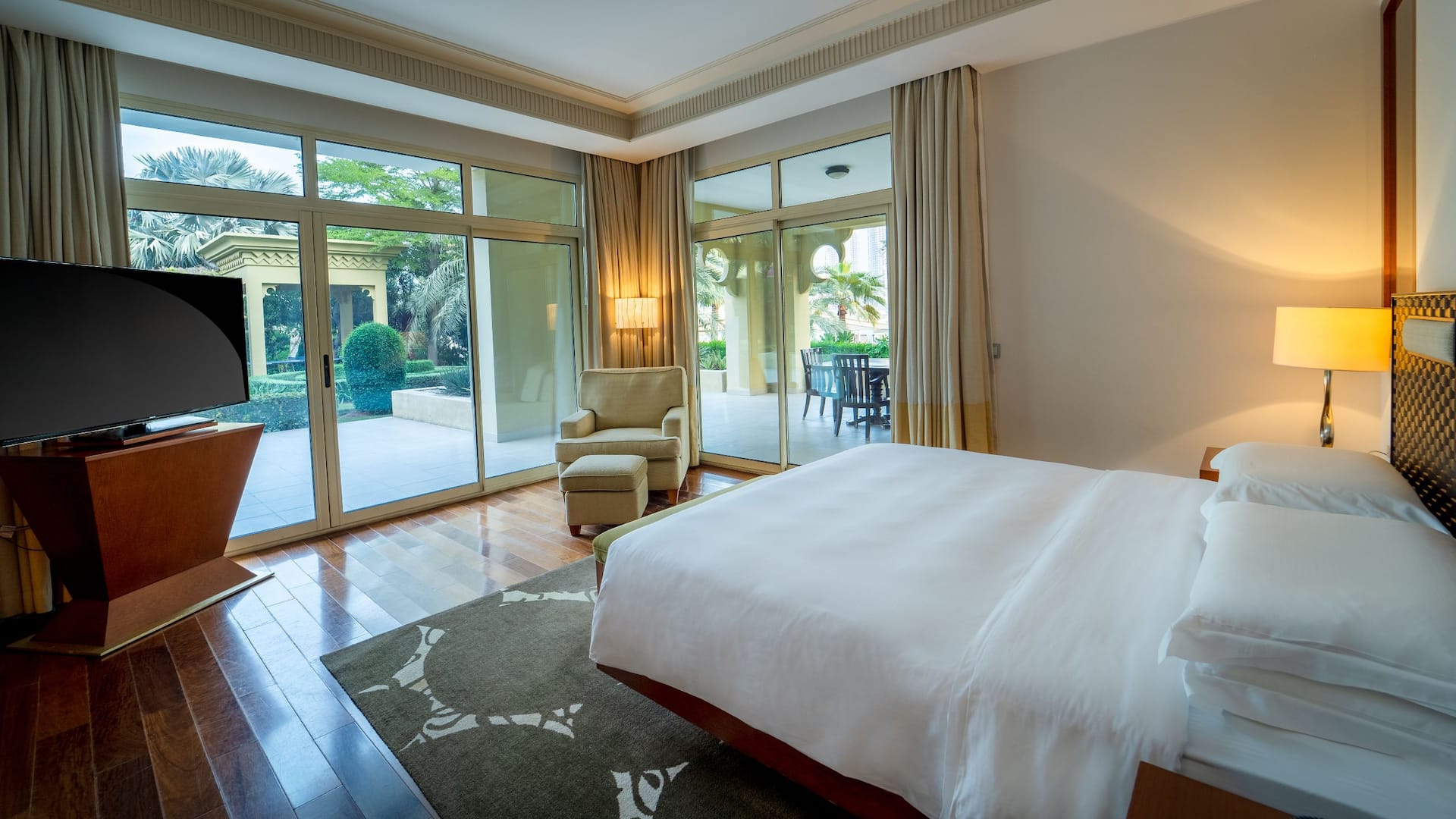 第 1，共 8 Grand Hyatt Doha Hotel & Villas Grand Executive Suite