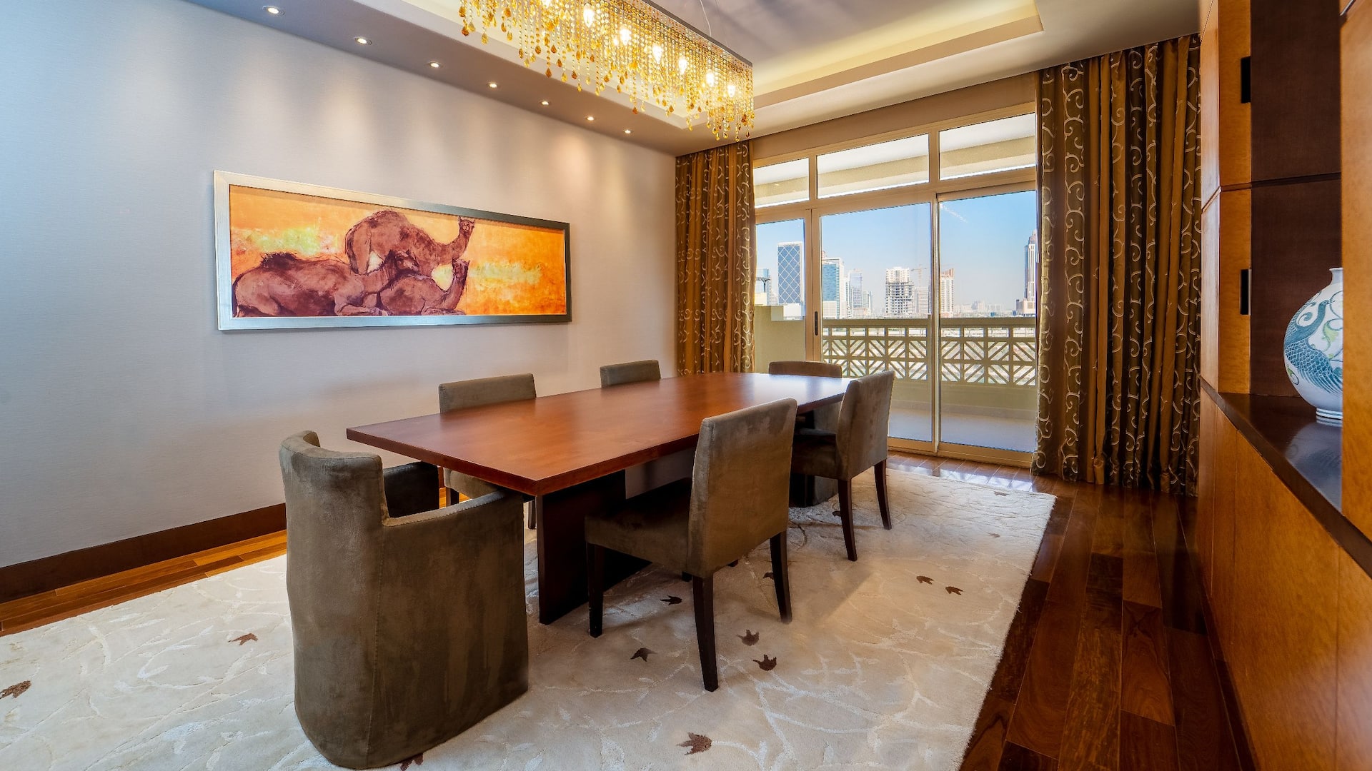 第 3，共 8 Grand Hyatt Doha Hotel & Villas Royal Suite Dining Room