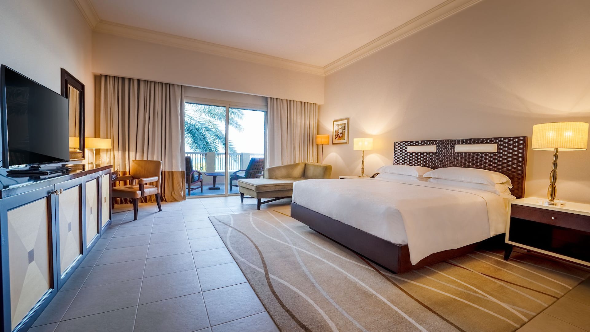第 1，共 6 Grand Hyatt Doha Hotel & Villas Residences Villa Master Bedroom