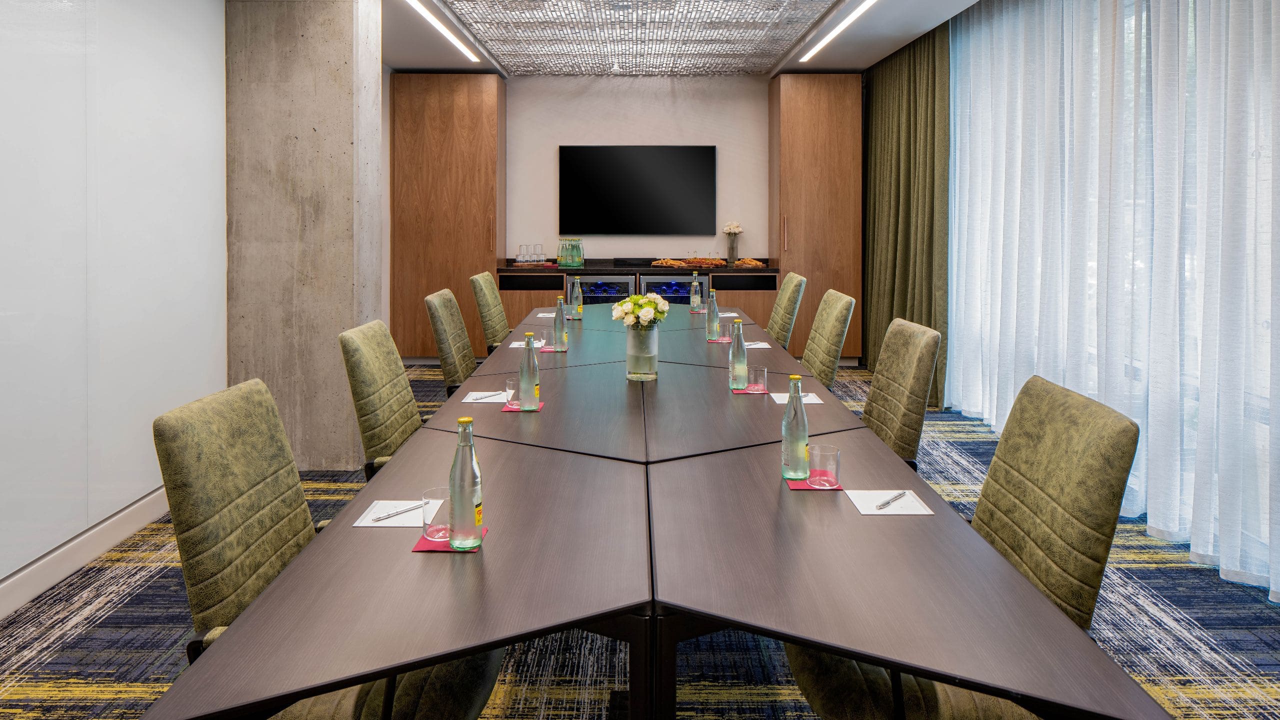 Hyatt Centric Downtown Portland Boardroom