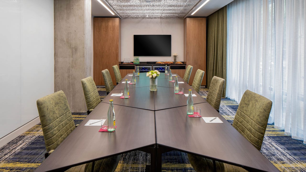 Downtown Portland meeting room at the Hyatt Centric Portland 