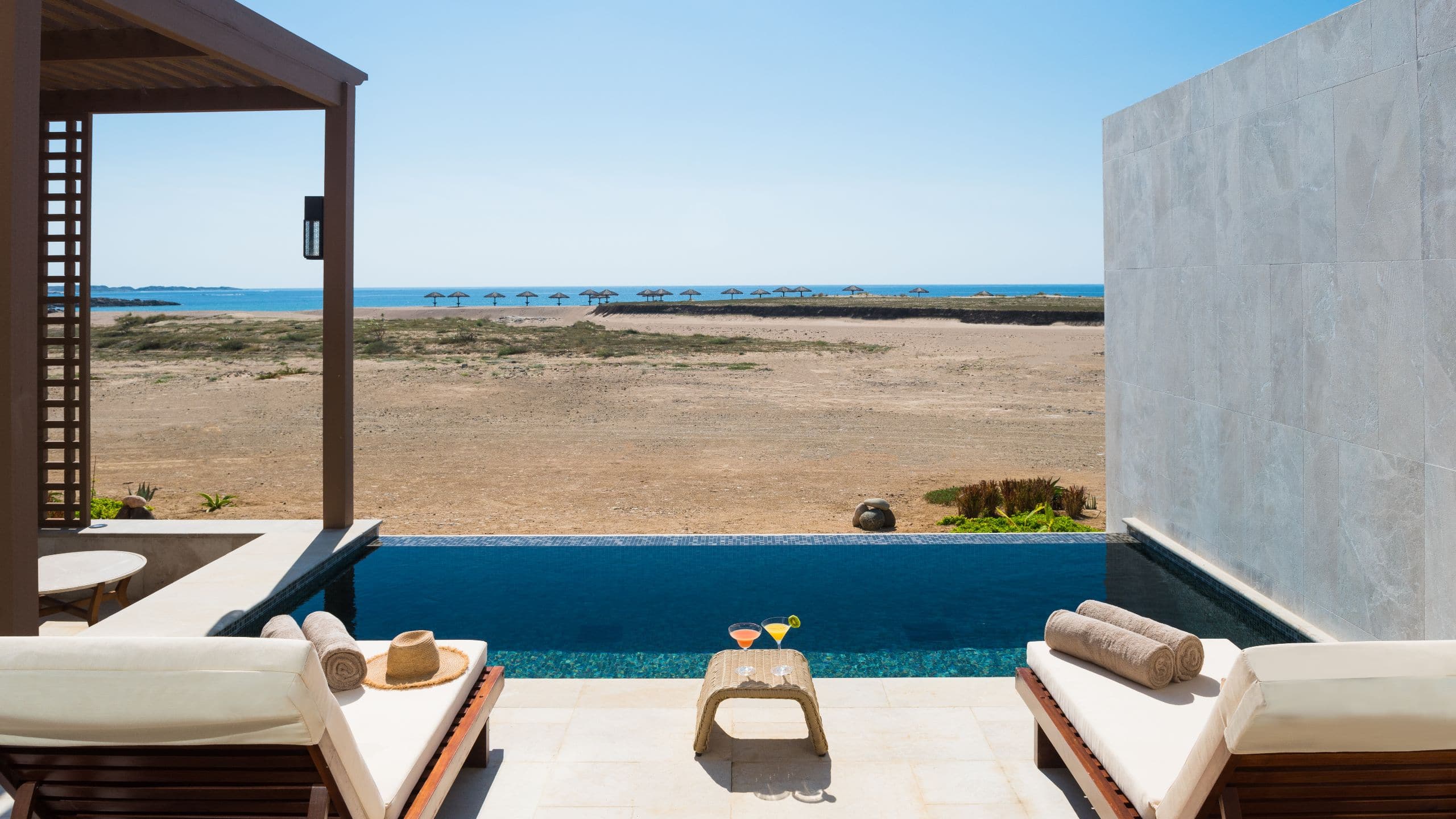 3 из 5 Alila Hinu Bay Pool Villa Outside Pool