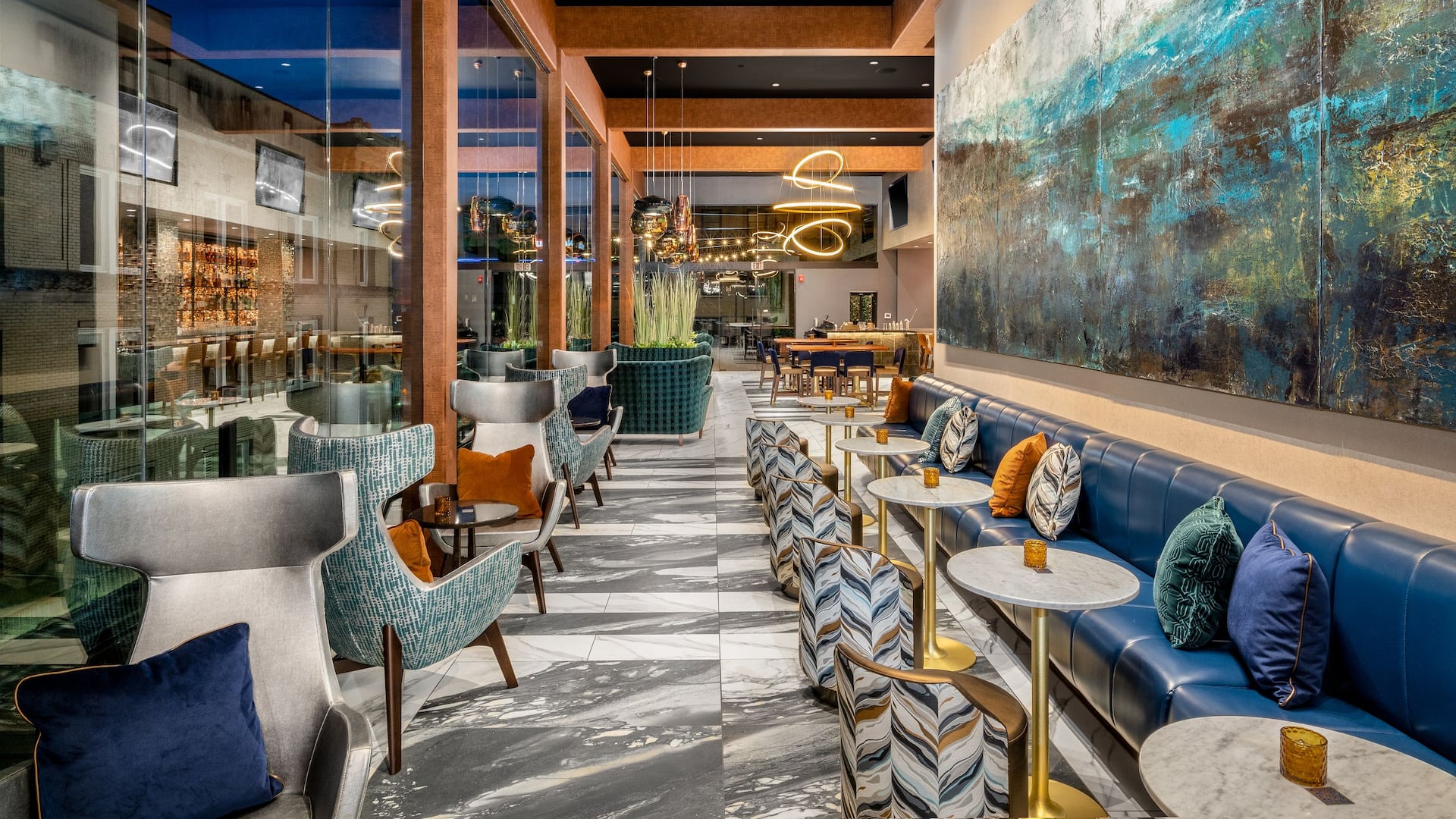 Hyatt Place Knoxville / Downtown Five Thirty Lounge Seating Night