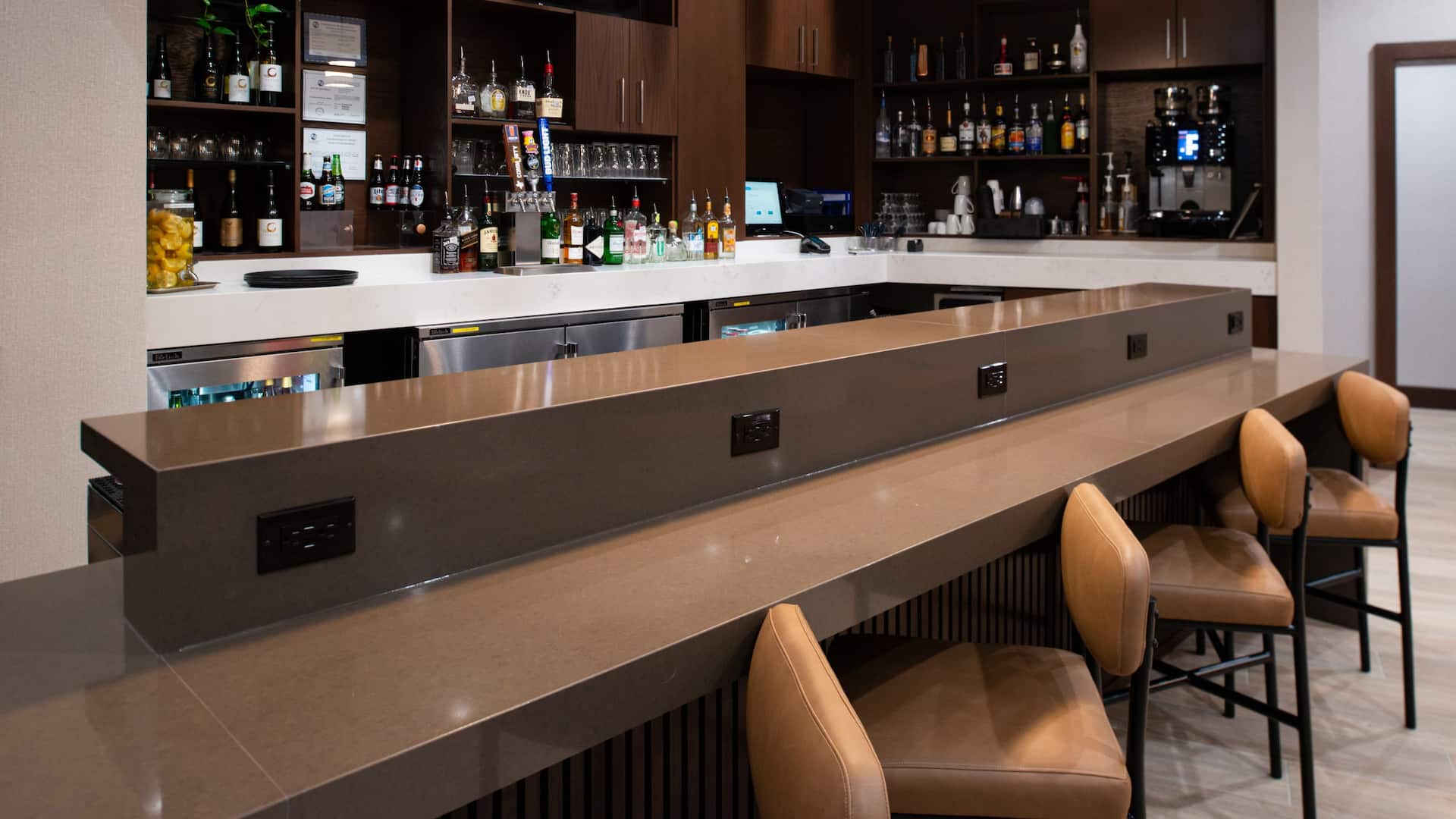 Hyatt Place Dallas / Rockwall Bar