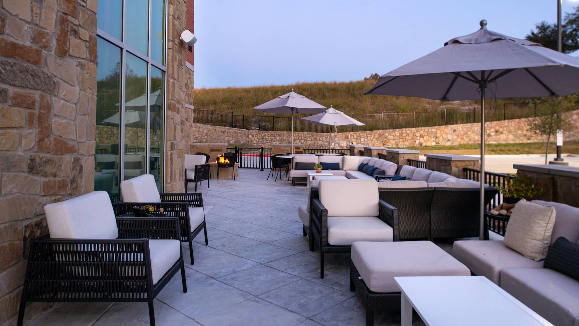 Hyatt Place Dallas / Rockwall Courtyard Night