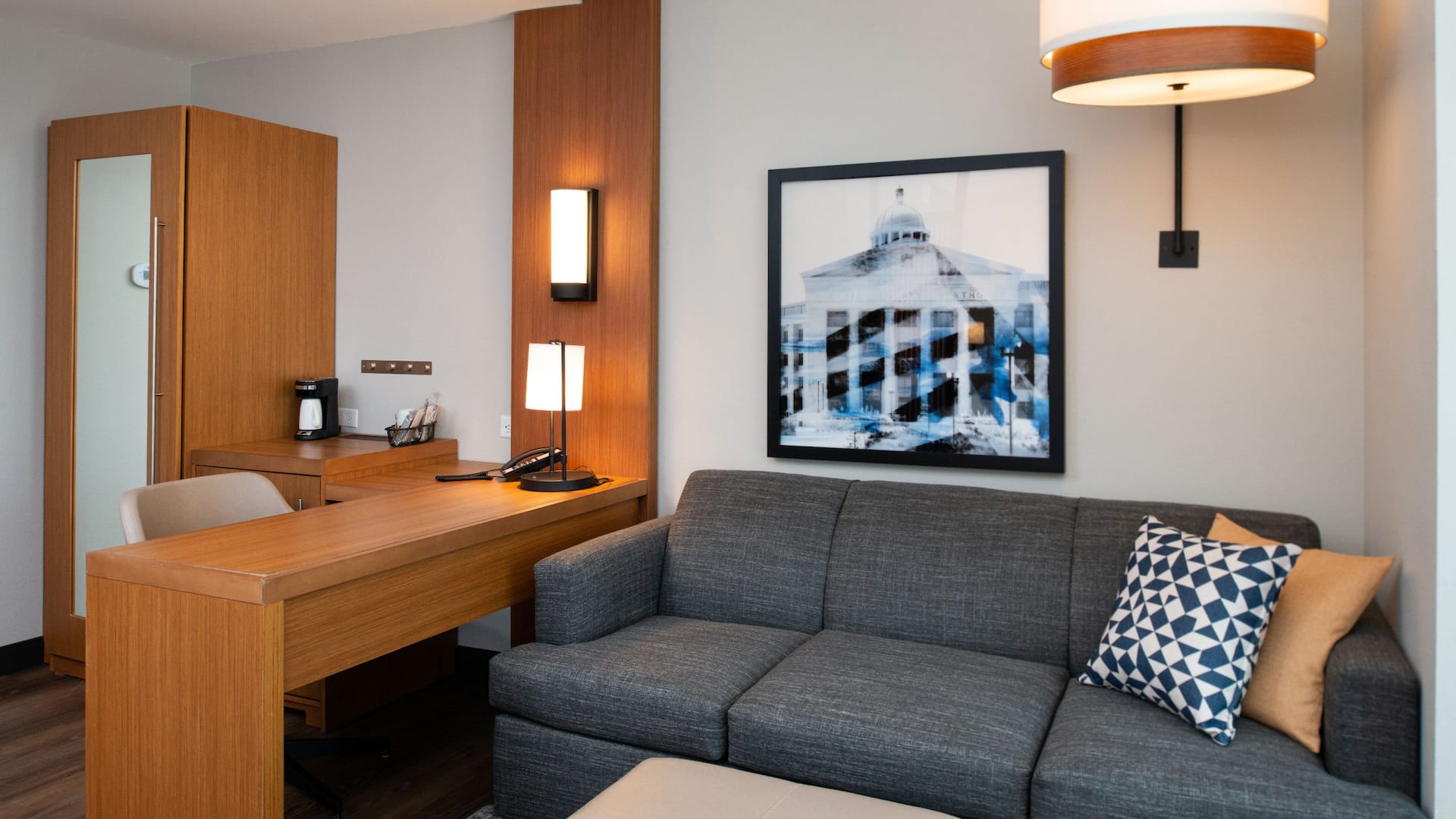 Hyatt Place Dallas / Rockwall King Sofabed