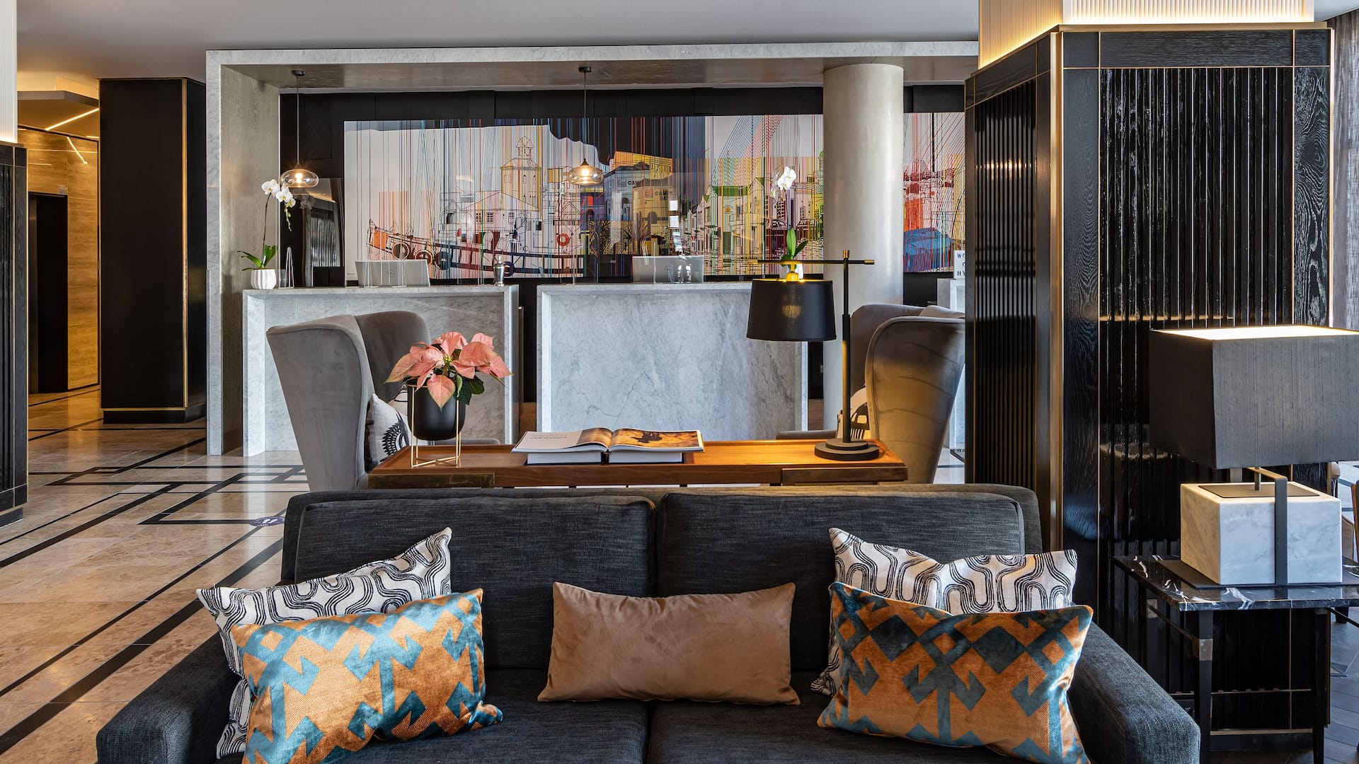 Hyatt Regency Cape Town Lobby Front Desk