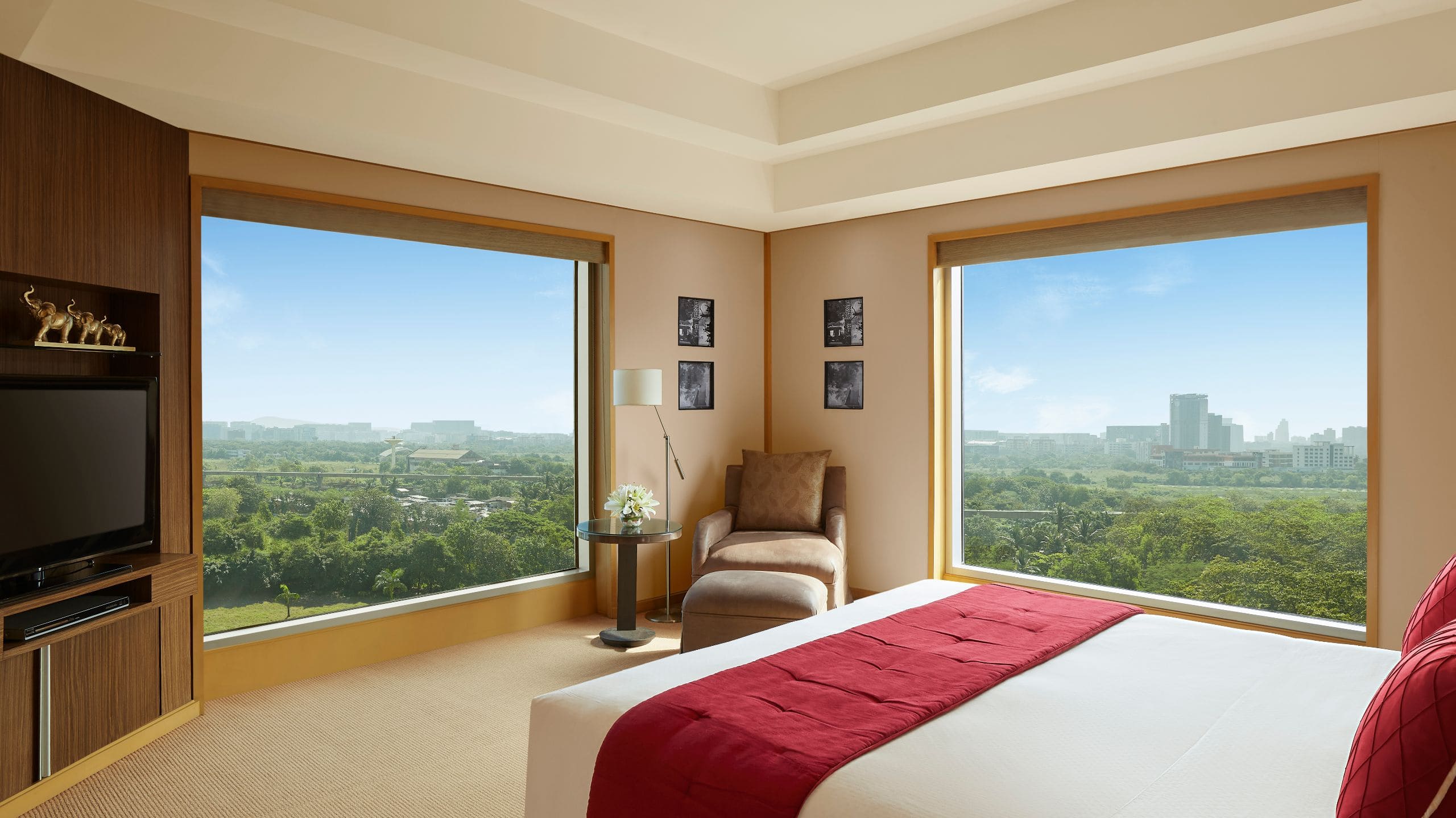 Grand Hyatt Mumbai Hotel & Residences Executive Suite Bedroom
