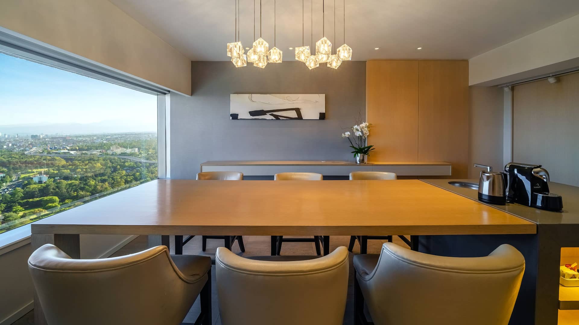 Hyatt Regency Mexico City Executive Suite Dining