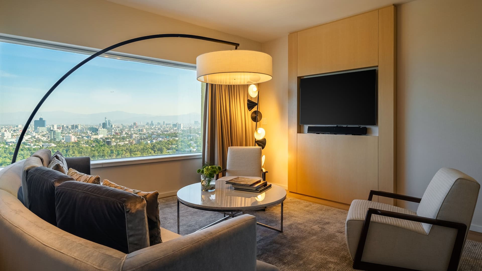 Hyatt Regency Mexico City Executive Suite Living