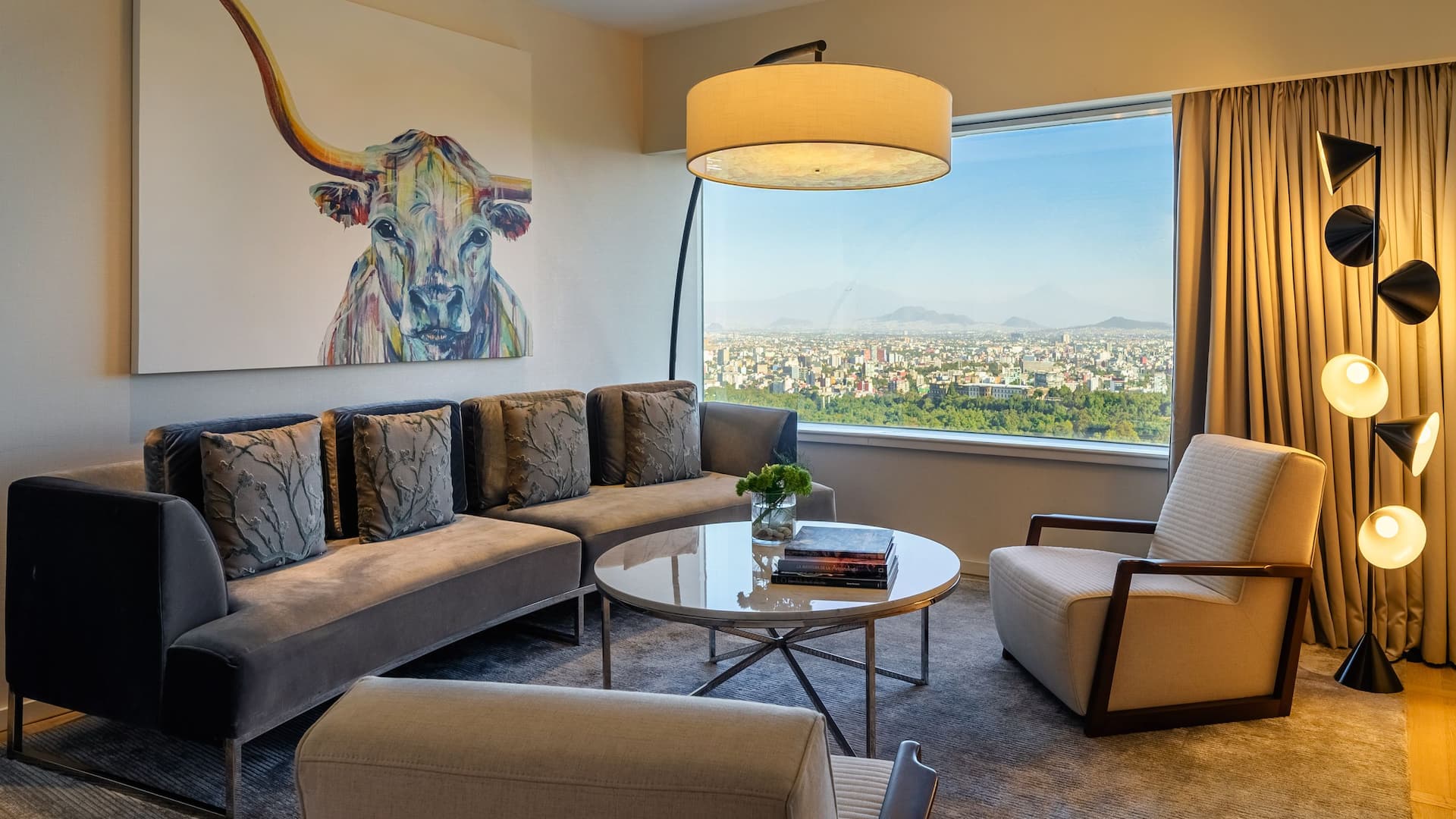 Hyatt Regency Mexico City Executive Suite Living