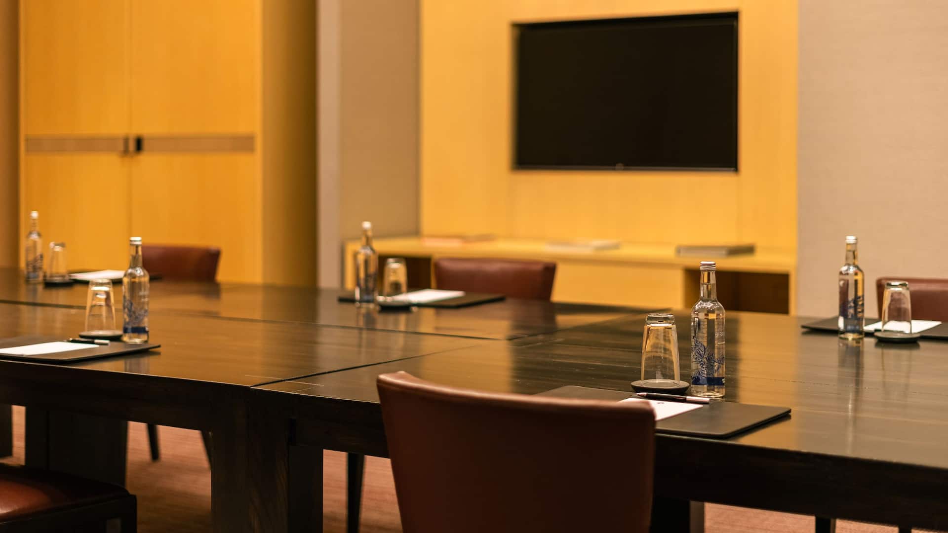 Hyatt Regency Mexico City Residence Three Table