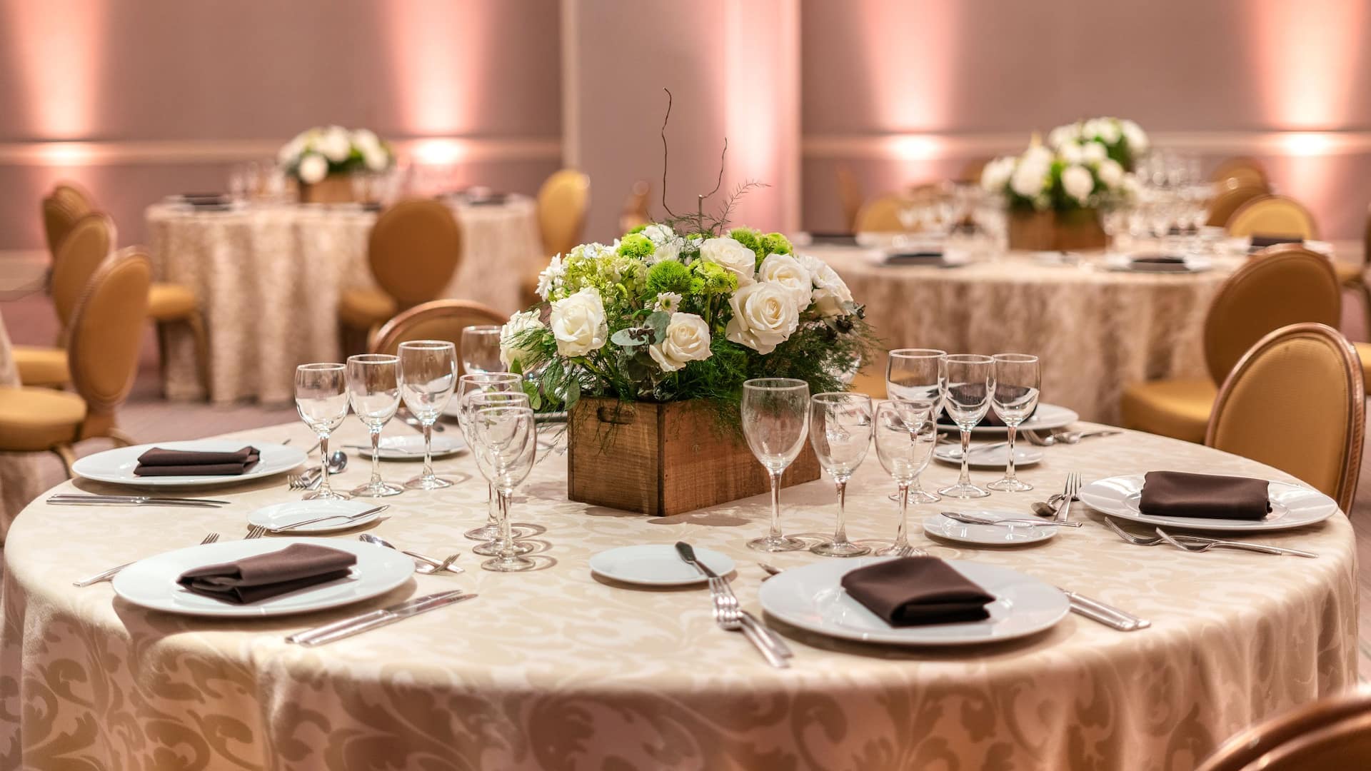 Hyatt Regency Mexico City Regency E Round Table
