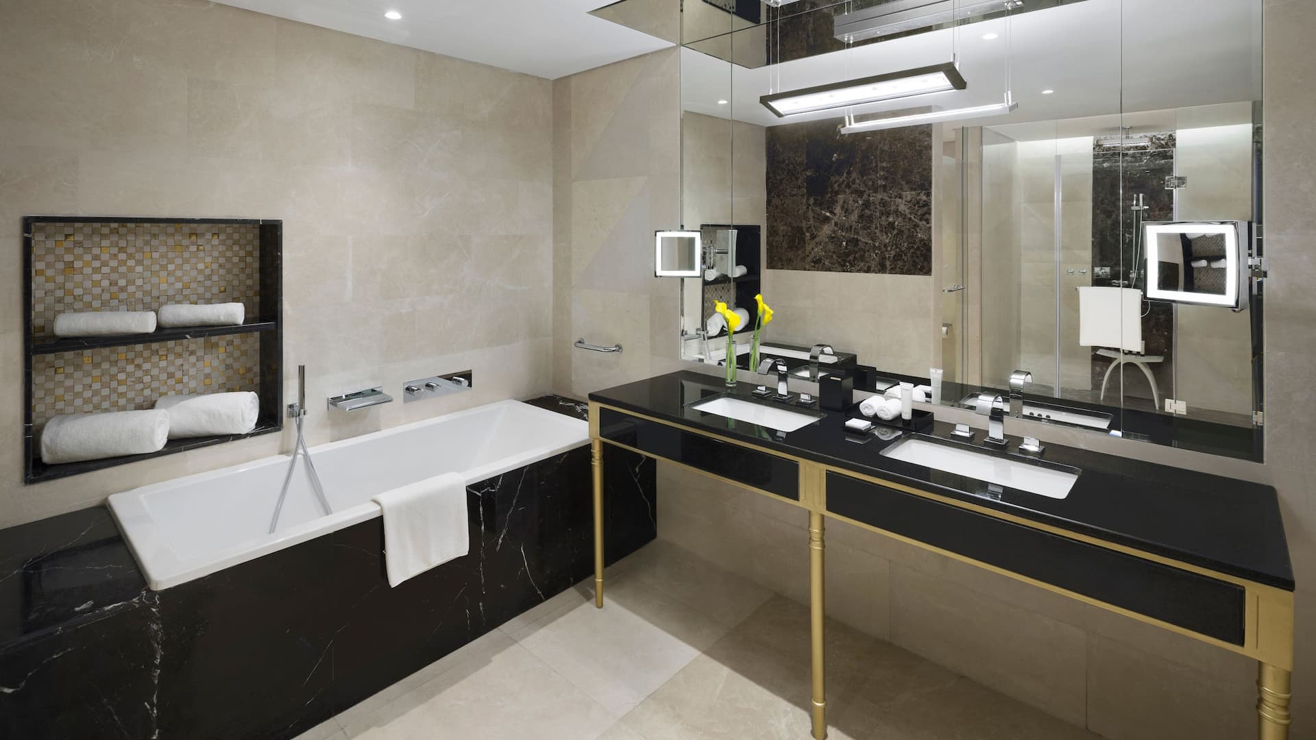 3/5 Grand Hyatt Al Khobar Hotel and Residences Diplomat Suite Bathroom