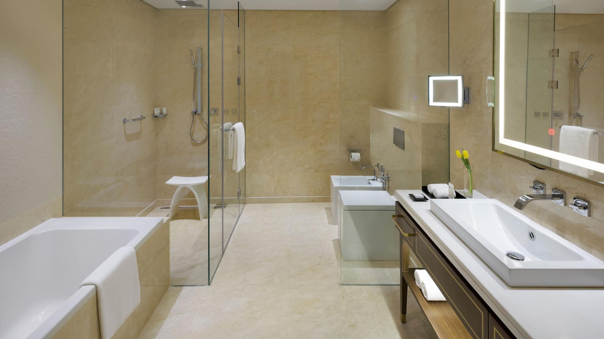 2/5 Grand Hyatt Al Khobar Hotel and Residences One Bedroom Residence Bathroom