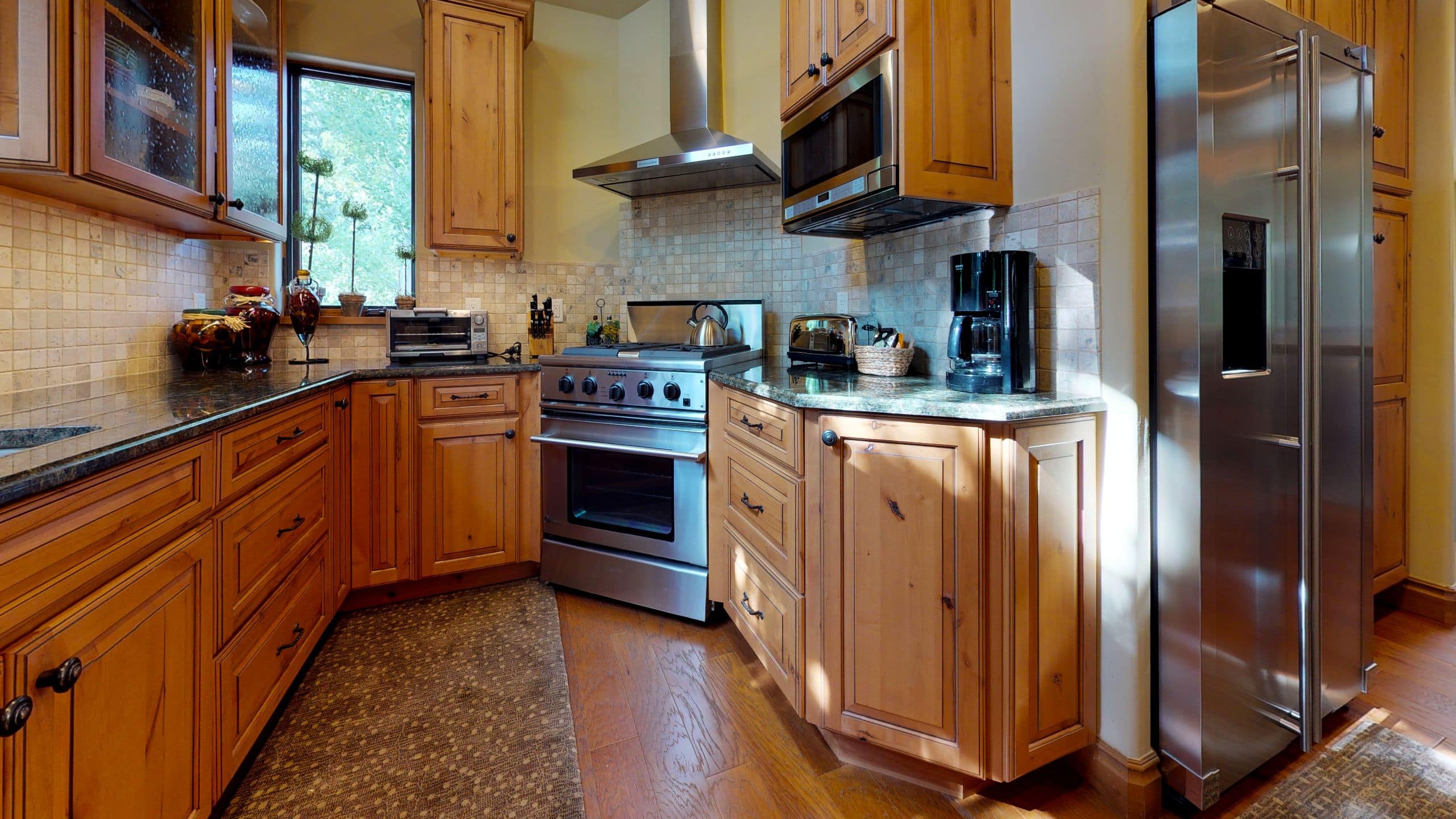 2 de 4 Vail Residences at Cascade Village CGC1 Kitchen Four Bedroom Platinum