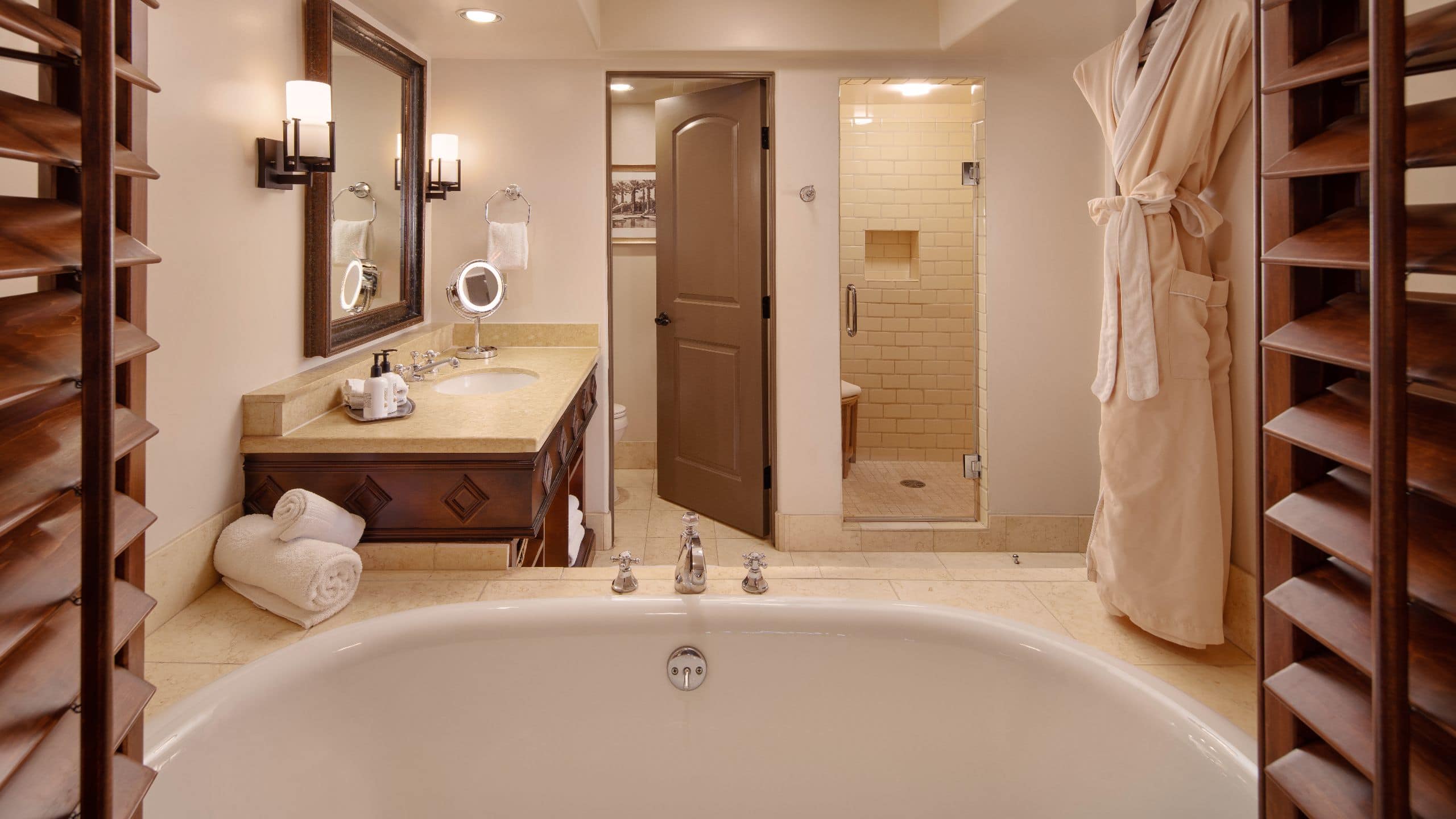 Royal Palms Resort and Spa Bathroom