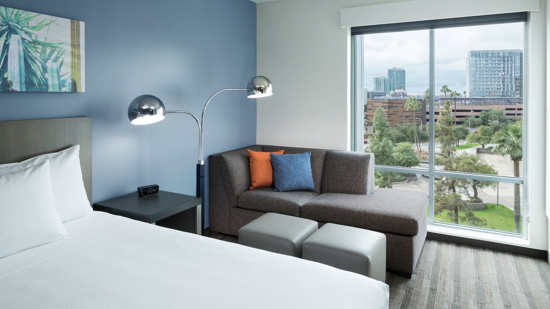 第 2，共 4 Hyatt House Tempe / Phoenix / University Den Guestroom with Two Queen Beds