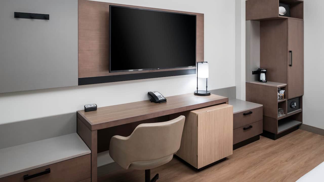 High Floor Two Queen Beds Plus Sofa Bed