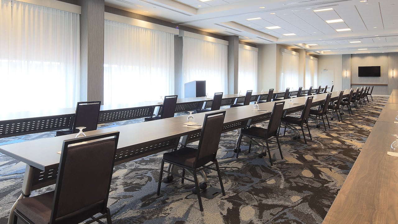 Meeting Space Classroom Setup