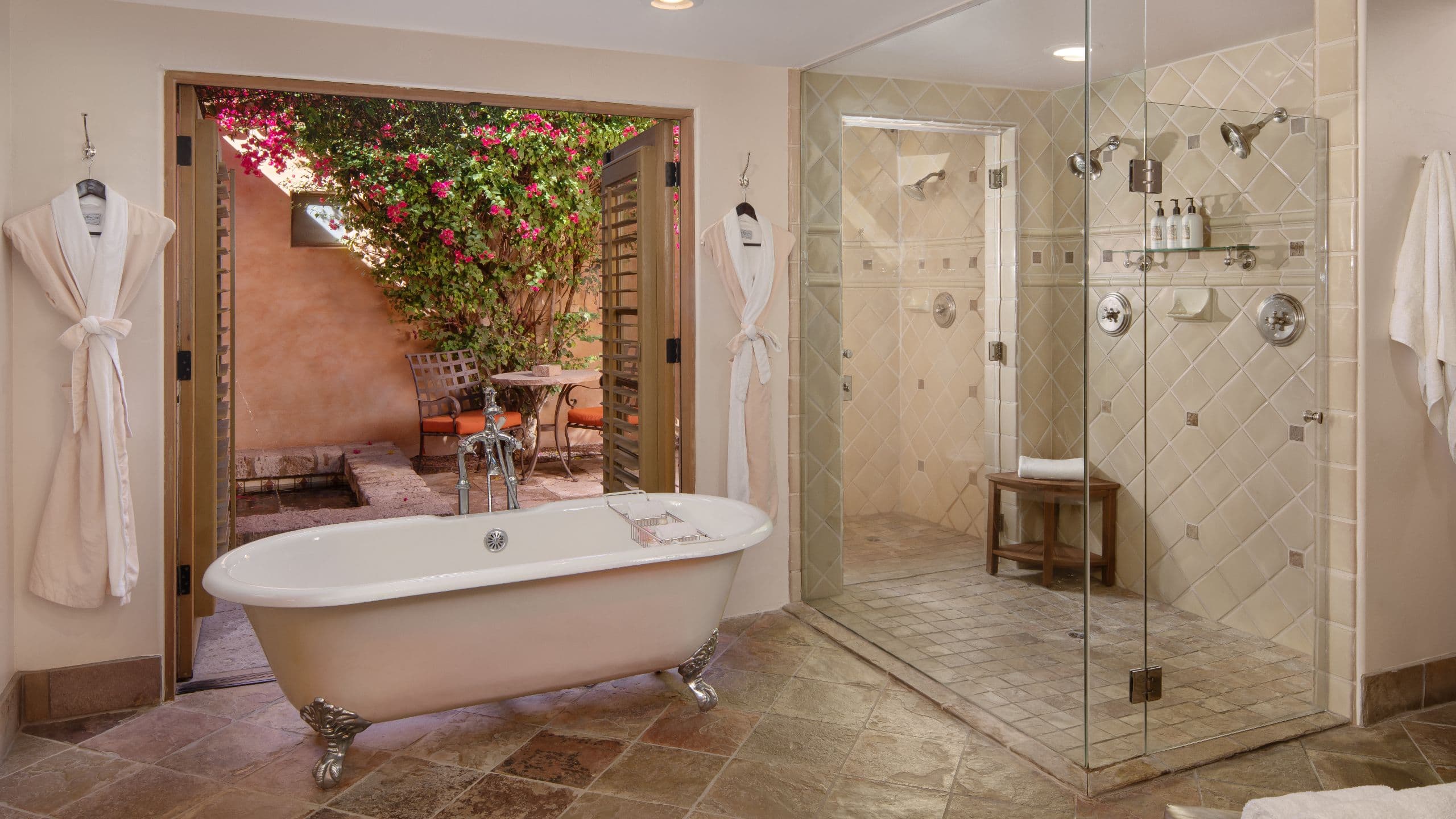 5/6 Royal Palms Resort and Spa Presidential Bathroom
