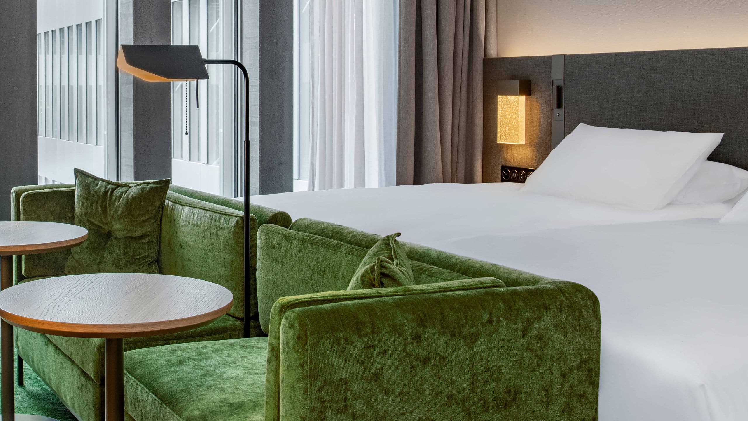Hyatt Regency Zurich Airport The Circle Twin Guestroom