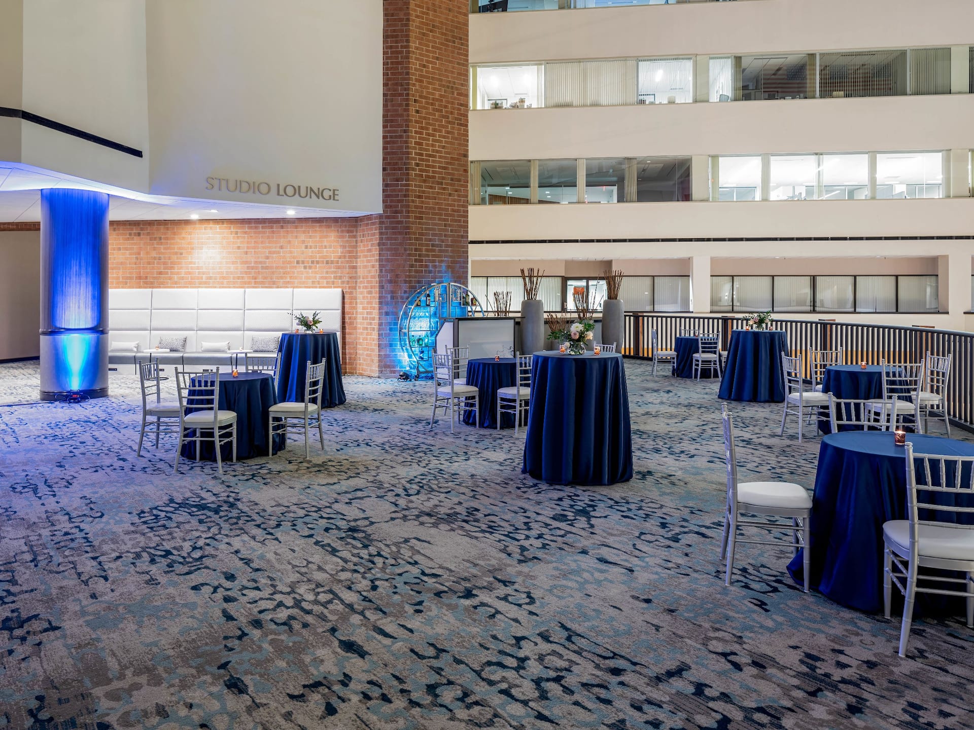 Hyatt Regency Indianapolis Studio Lounge Social