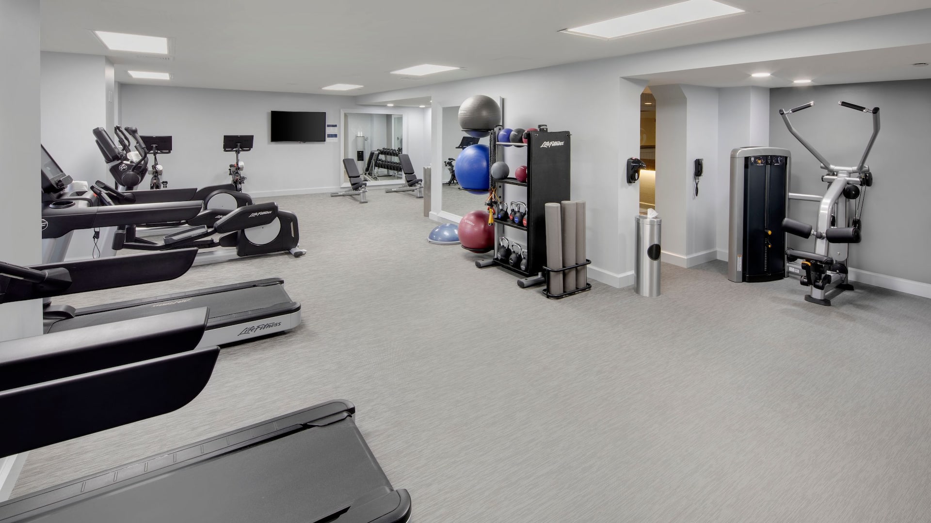 Hyatt Regency Milwaukee Fitness Center Equipment