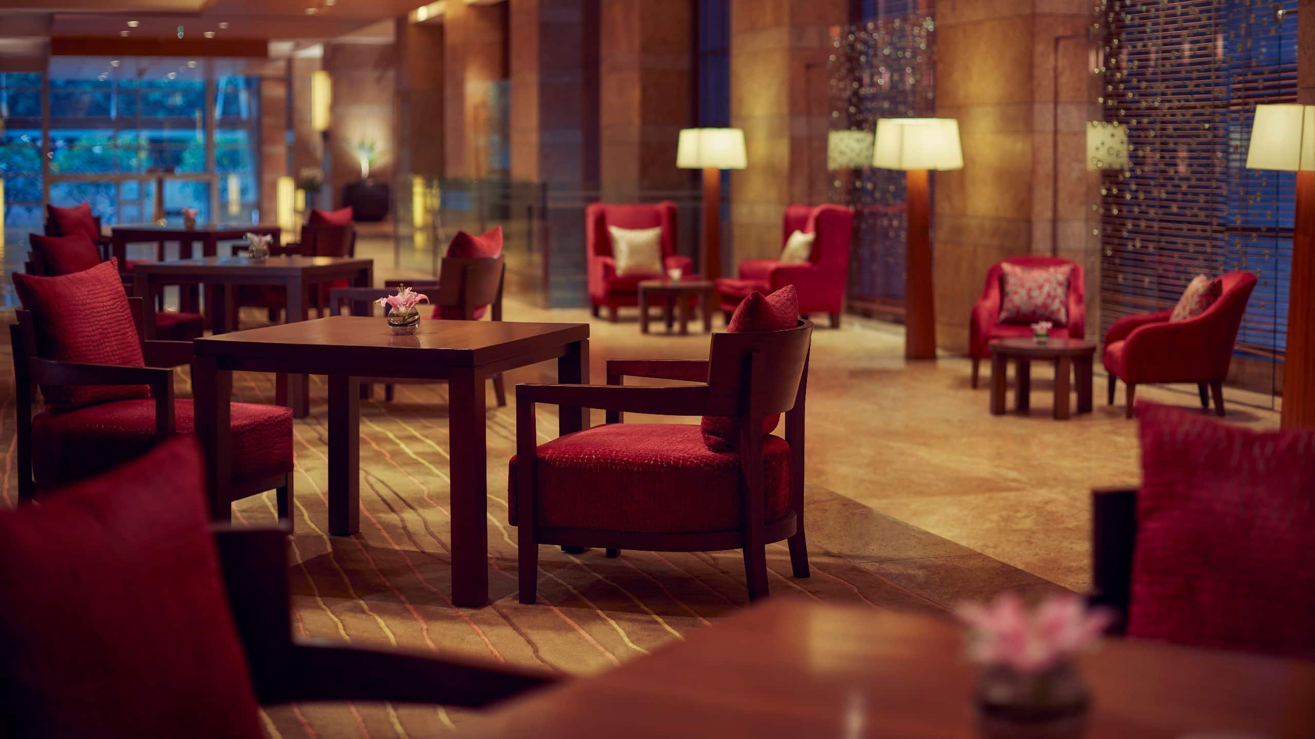 Grand Hyatt Mumbai Hotel & Residences Lobby Lounge Detail