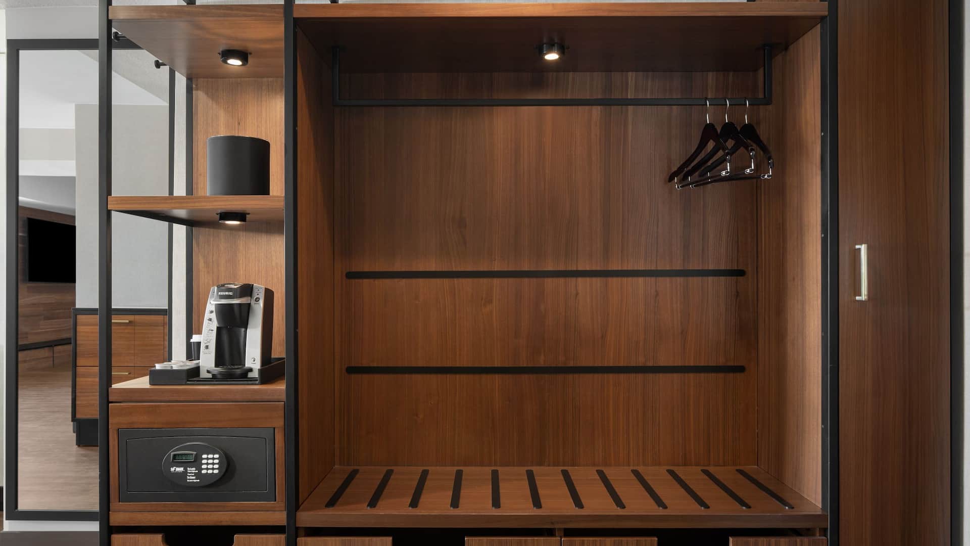 Hyatt Regency Westlake Universal Closet Amenity