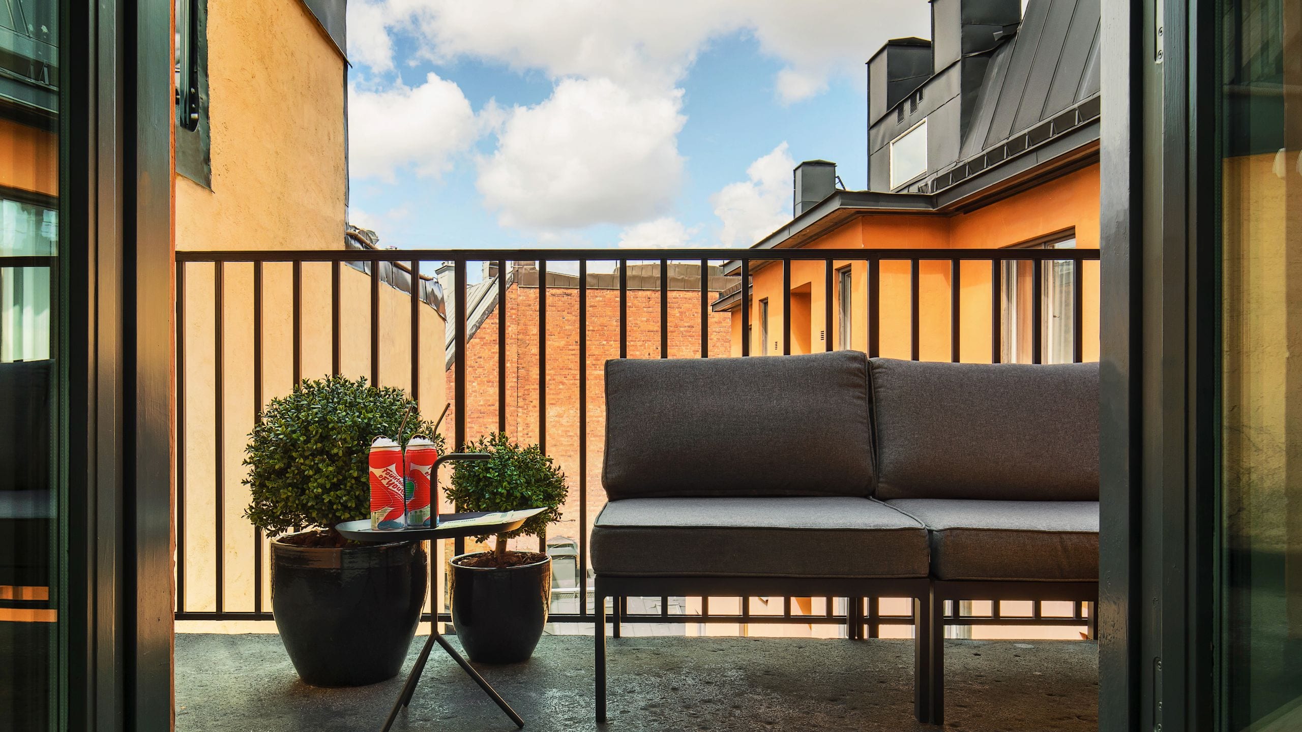 3 von 10 Story Hotel Riddargatan King Premium Guestroom with Balcony