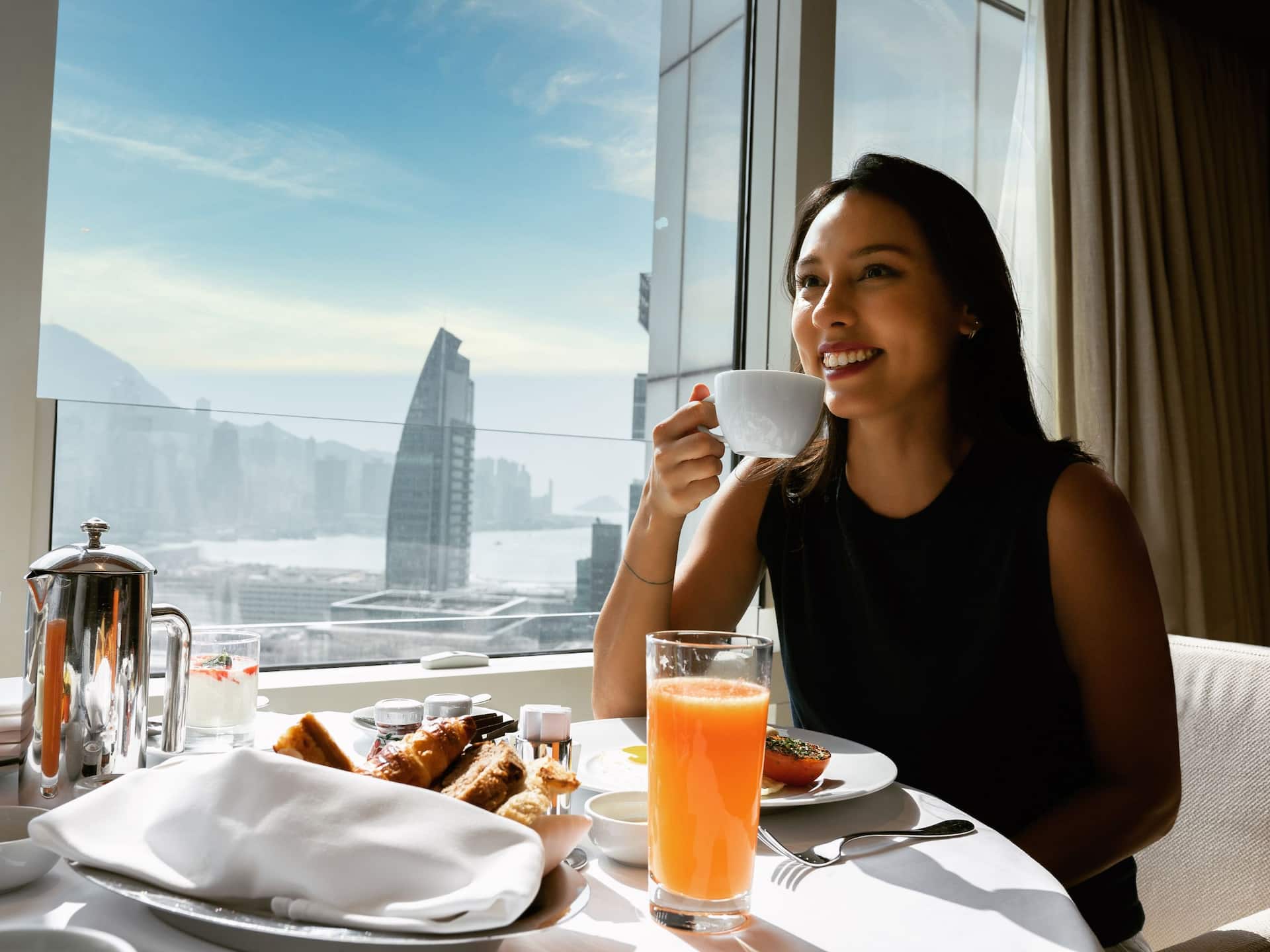 Hyatt Regency Hong Kong, Tsim Sha Tsui Executive Suite In Room Breakfast
