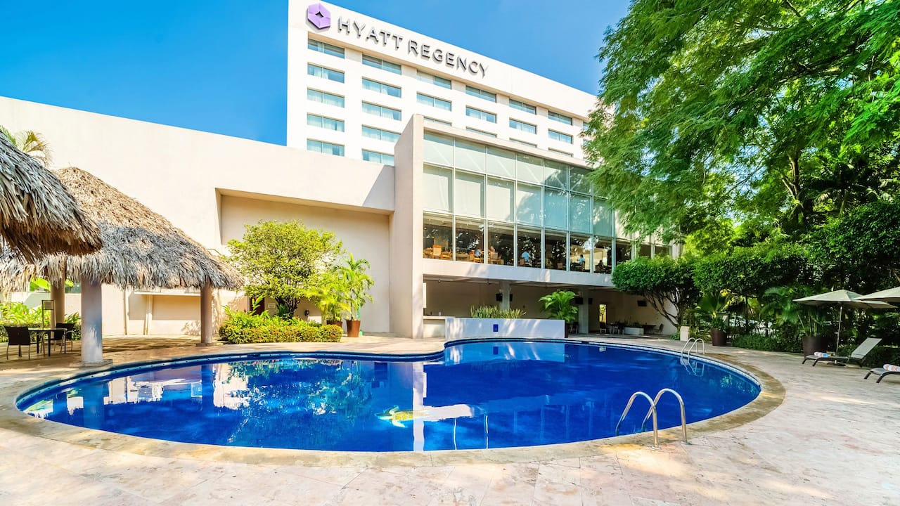 Hotel Pool