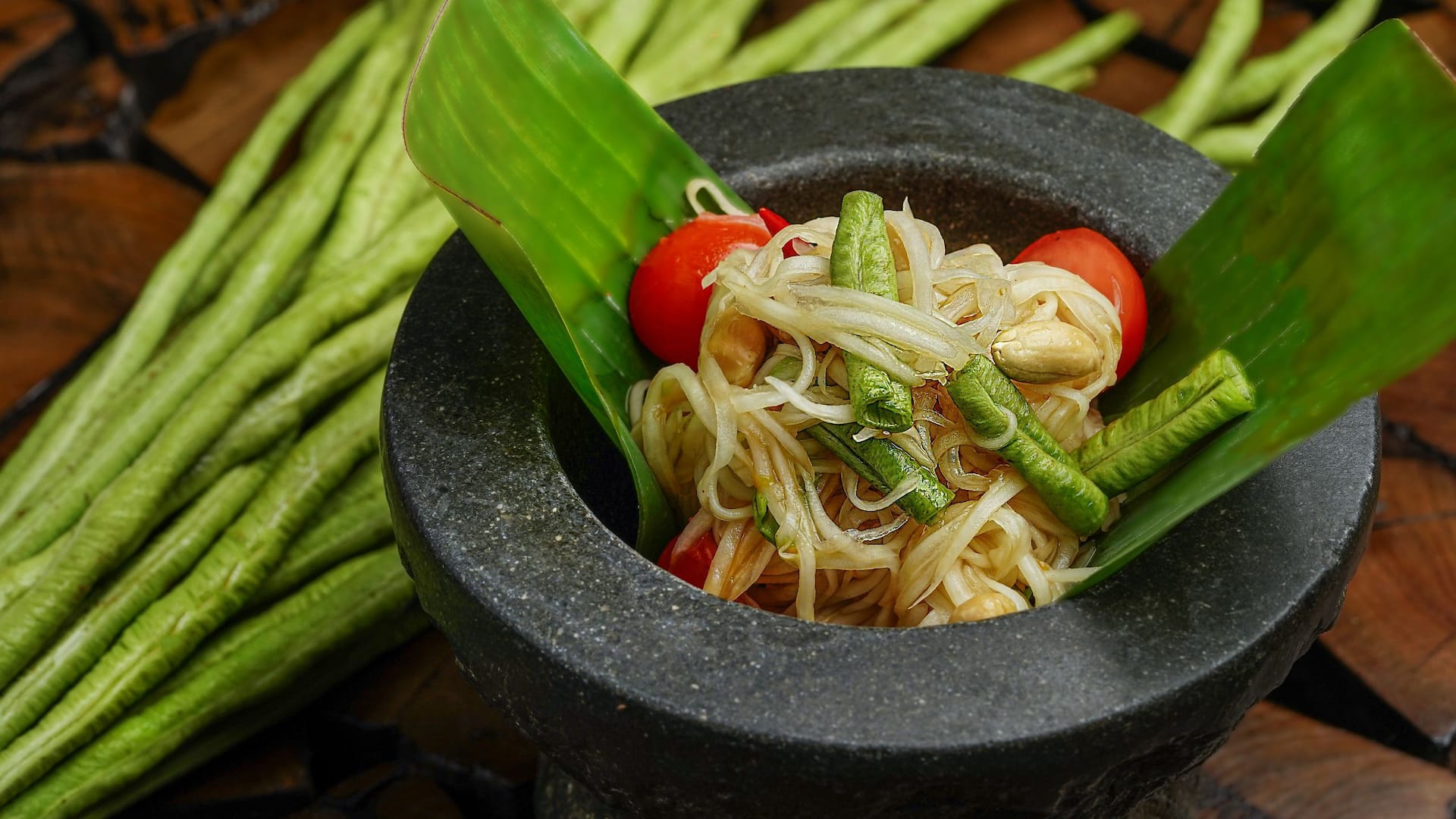 Grand Hyatt Doha Hotel & Villas Isaan Papaya Salad