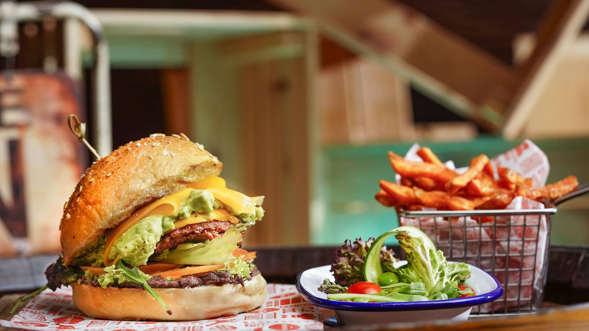 Grand Hyatt Doha Hotel & Villas SMBC Burger