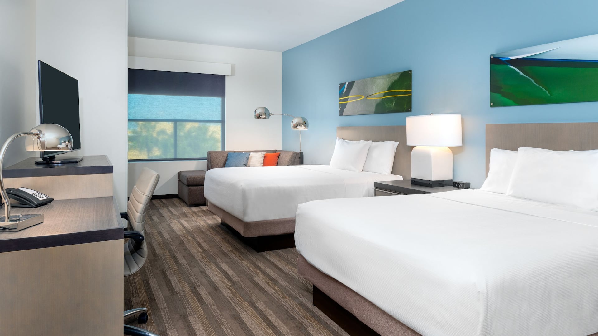 Hyatt House Tampa Airport / Westshore Two Queen Guestroom Den
