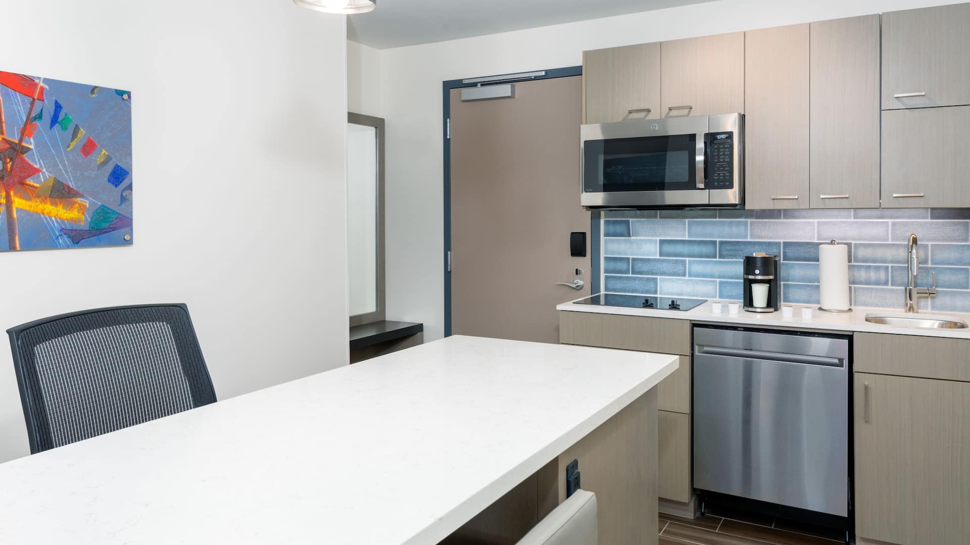 Hyatt House Tampa Airport / Westshore King Studio Kitchen