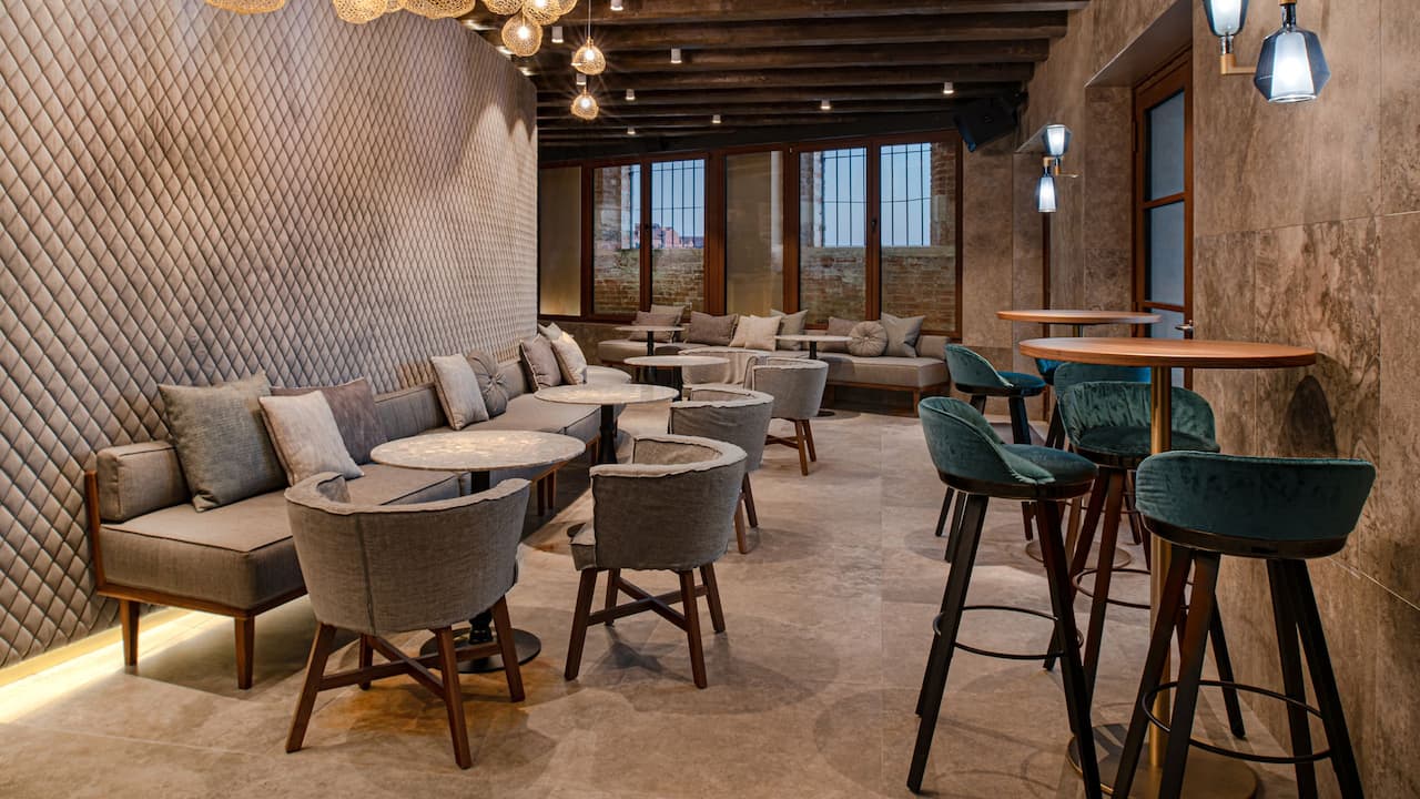Hyatt Centric Murano Venice Hotel Rivalonga Bar + Lounge