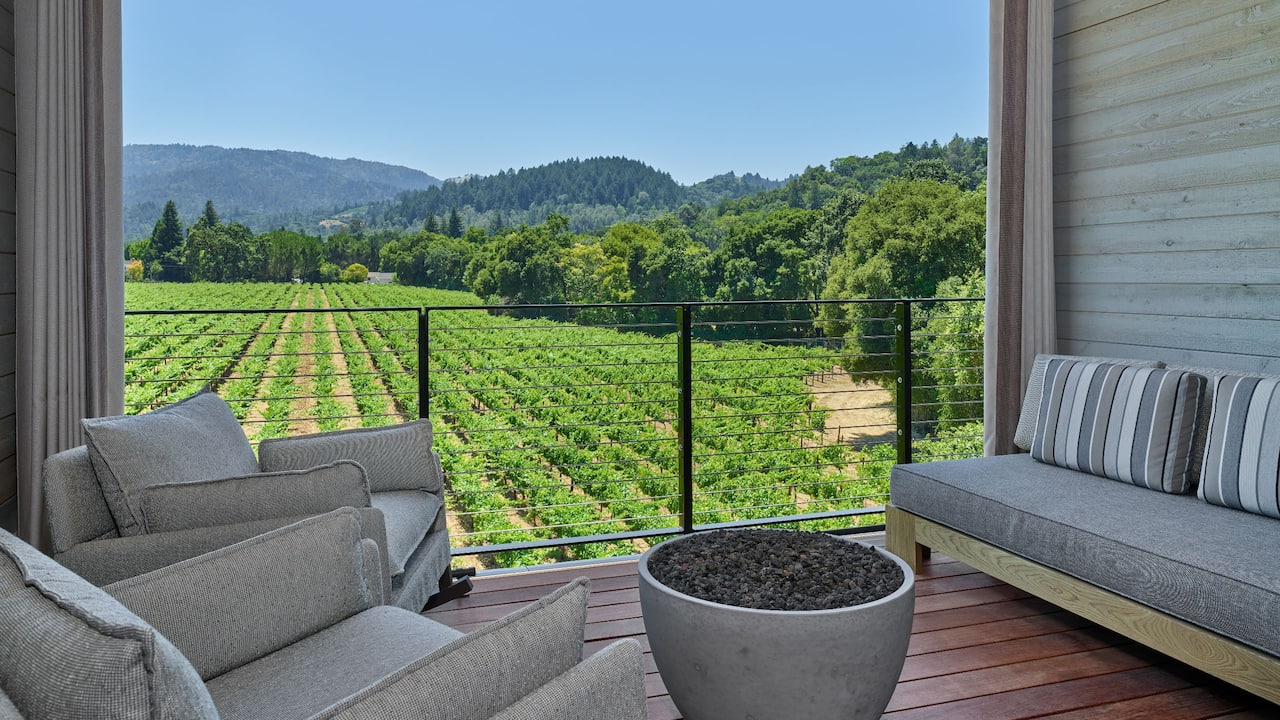 Vineyard View King and Two Queen Room