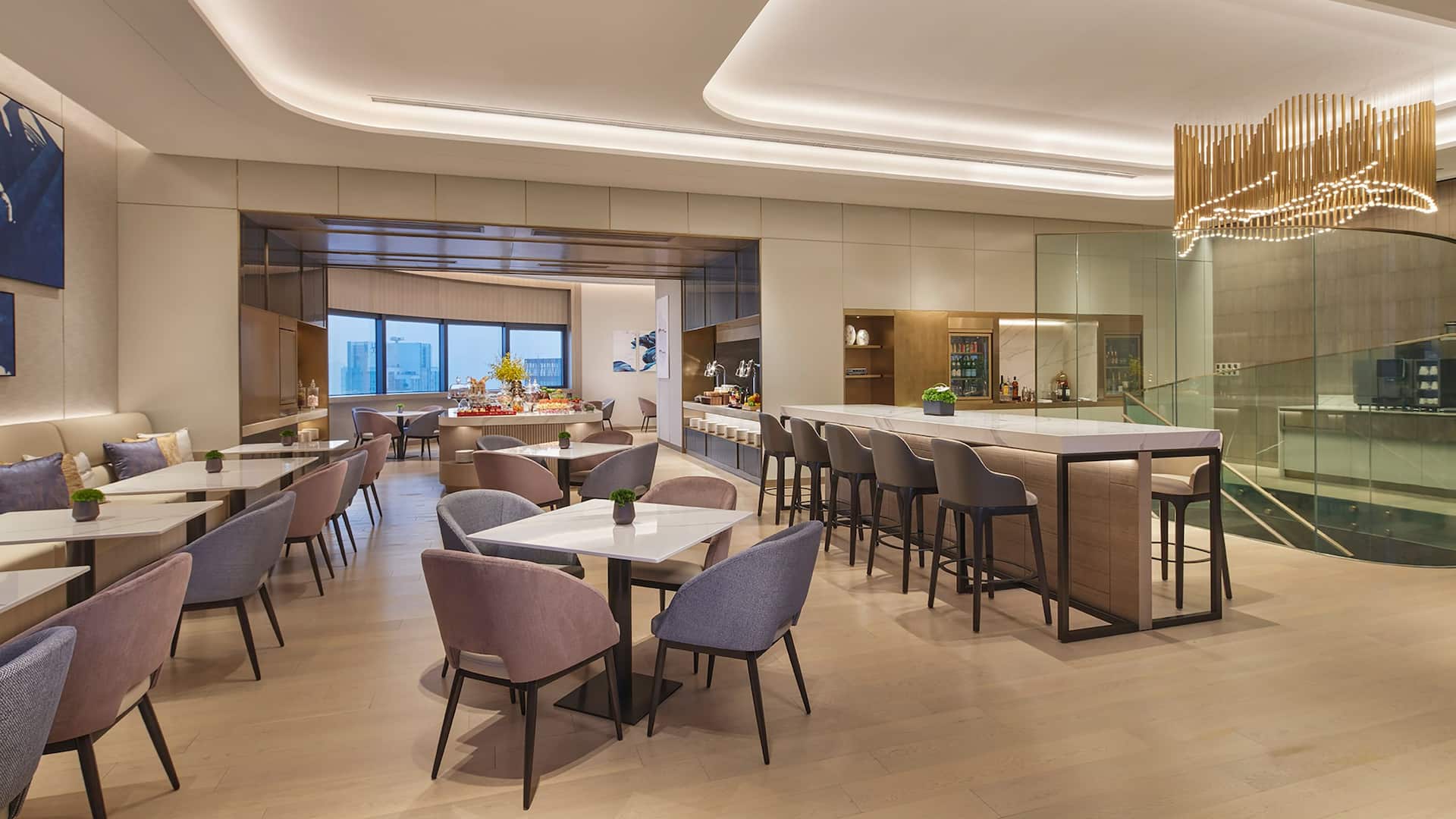 Hyatt Regency Metropolitan Chongqing Regency Club Lounge