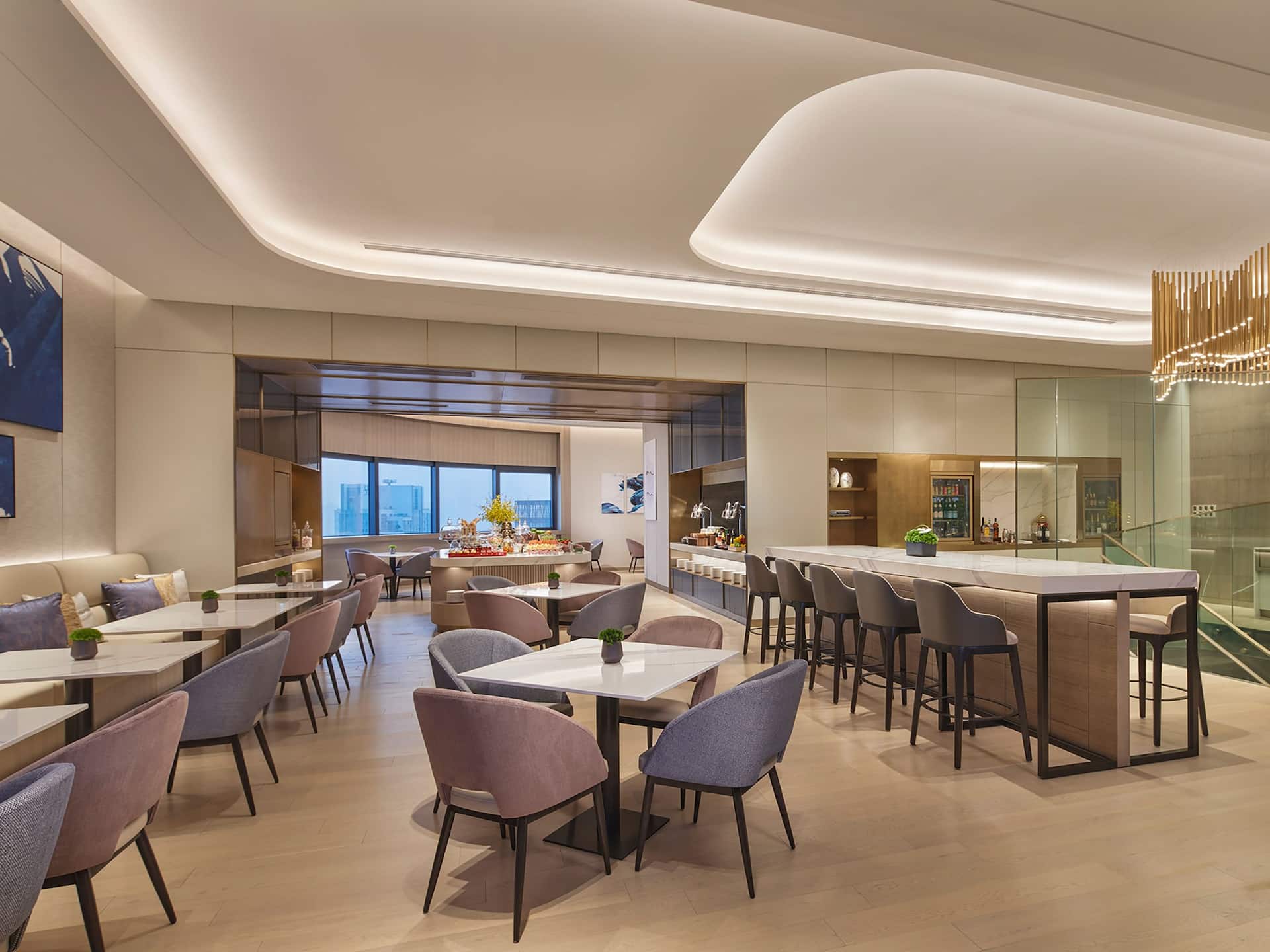Hyatt Regency Metropolitan Chongqing Regency Club Lounge