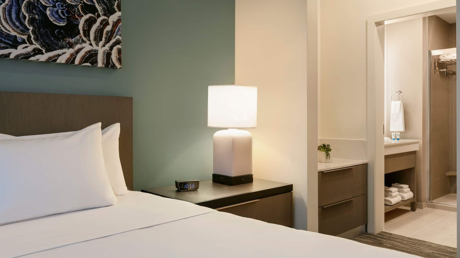 5 de 6 Hyatt House Atlanta / Perimeter Center One King One Bedroom Suite