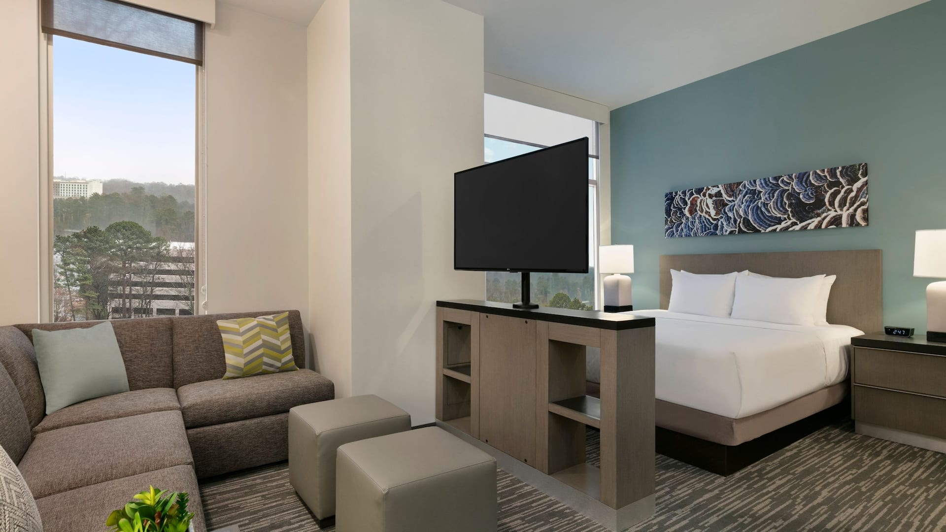 Hyatt House Atlanta / Perimeter Center One King Studio