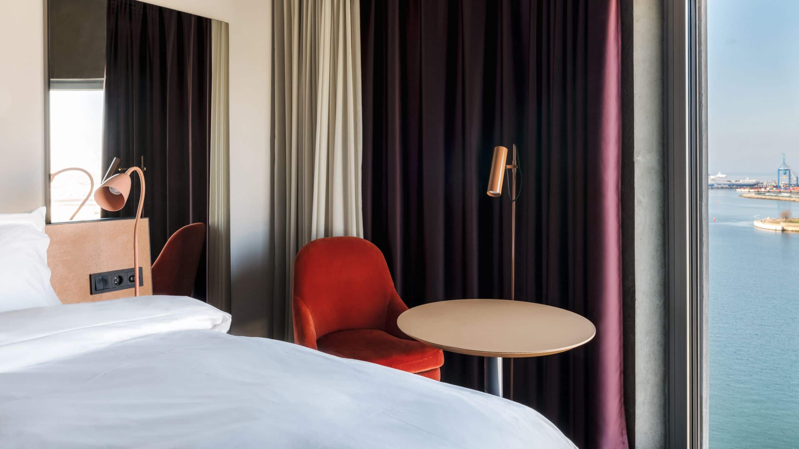 3/5 Story Hotel Studio Malmo King Deluxe Ocean View Room Details