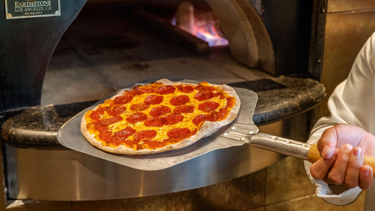 spasoo pizza oven peperoni  merida mexico restaurant